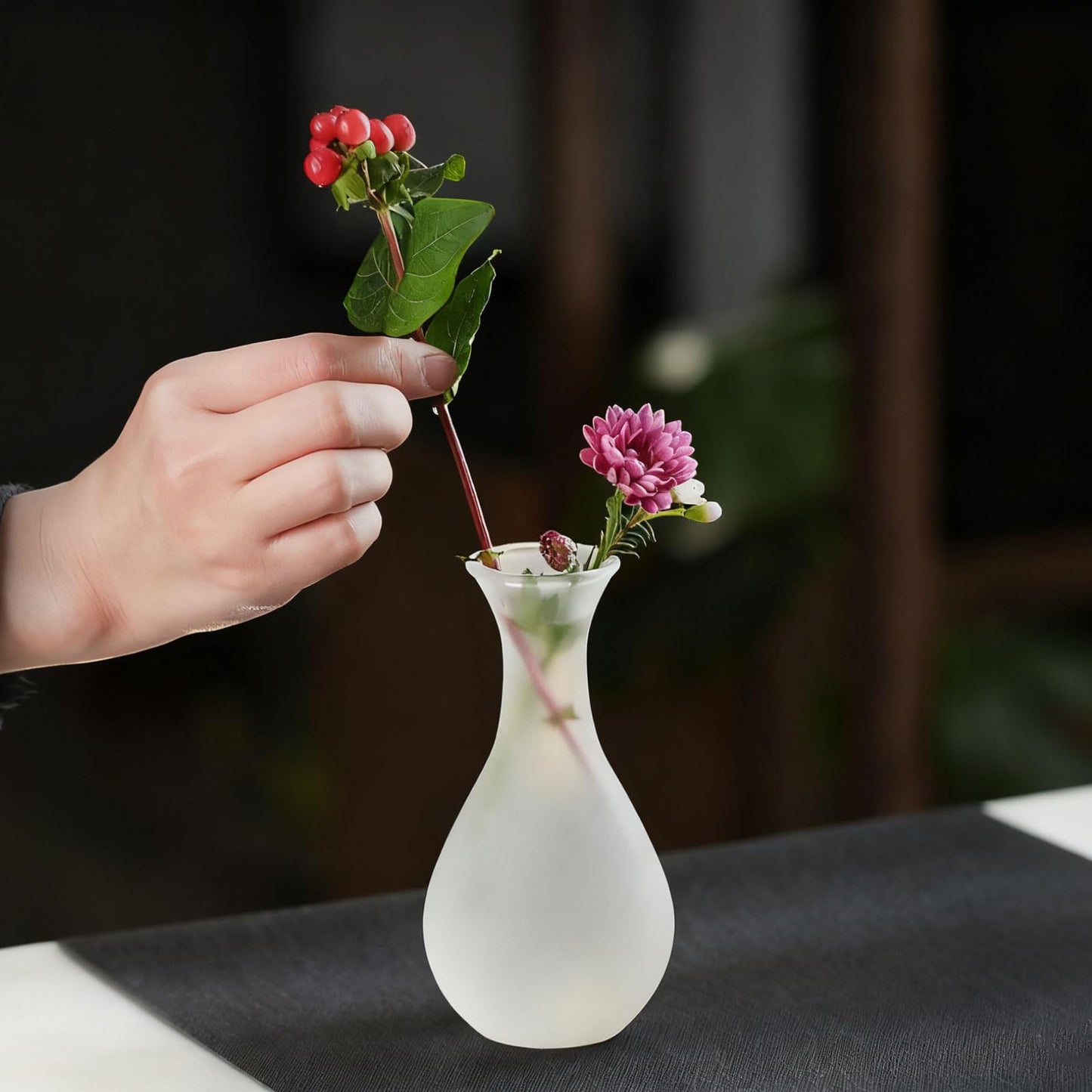 Hikiwin Long Narrow Neck Round Frosted Vase, Small Utility Frosted Glass Vase, Matte Aesthetic Art Decorative Flower Vase for Floral Arrangements, Office and Home Decor, 5.5 Inches, Translucence