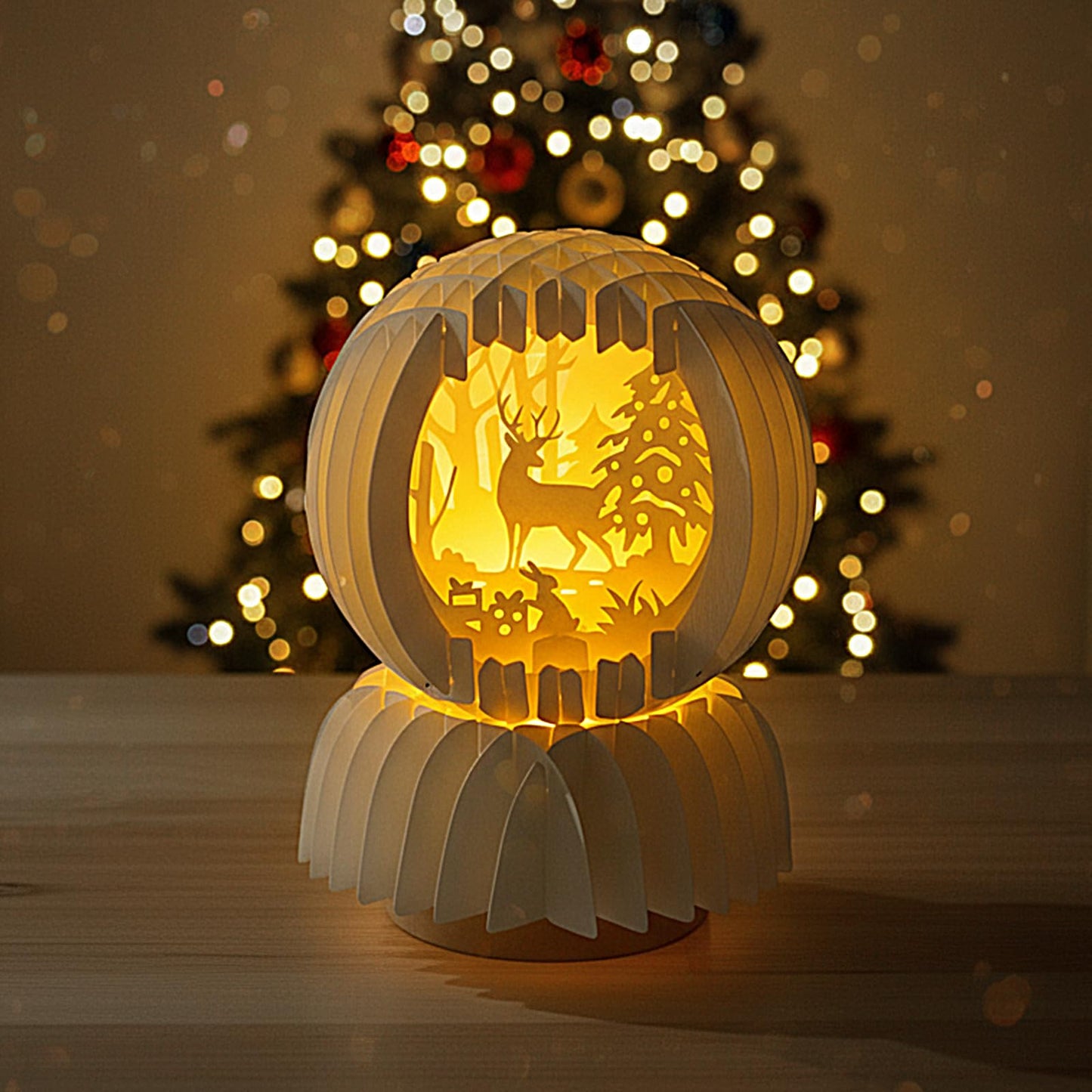 Glooglitter Lighted Christmas Scene Tabletop Decor, Light up Winter Forest with Deer Christmas Tabletop Decoration with LED for Mantel, Indoor, New Year, Gifts for Mom, Sister, Teacher, Family