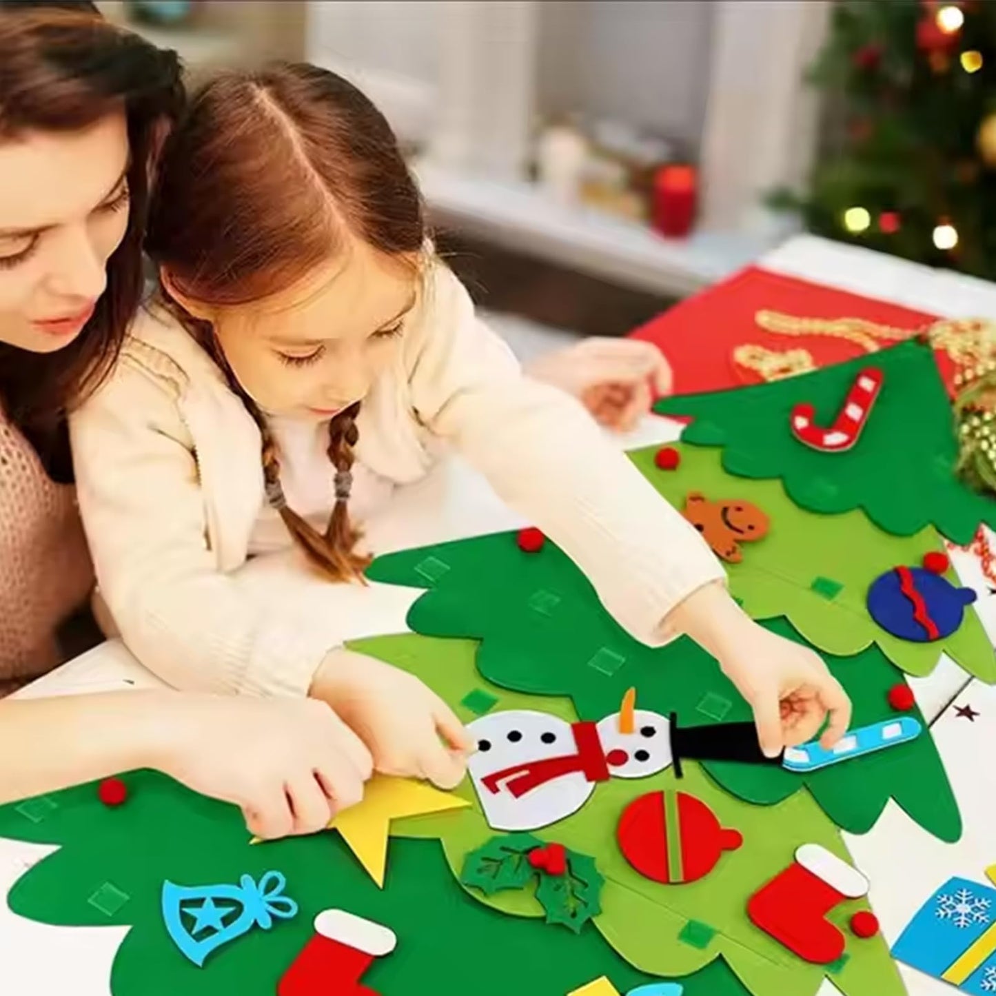 NUOKOU Montessori Felt Christmas Tree for Toddlers, DIY Felt Christmas Tree Set with 32pcs Detachable Ornaments and Lights