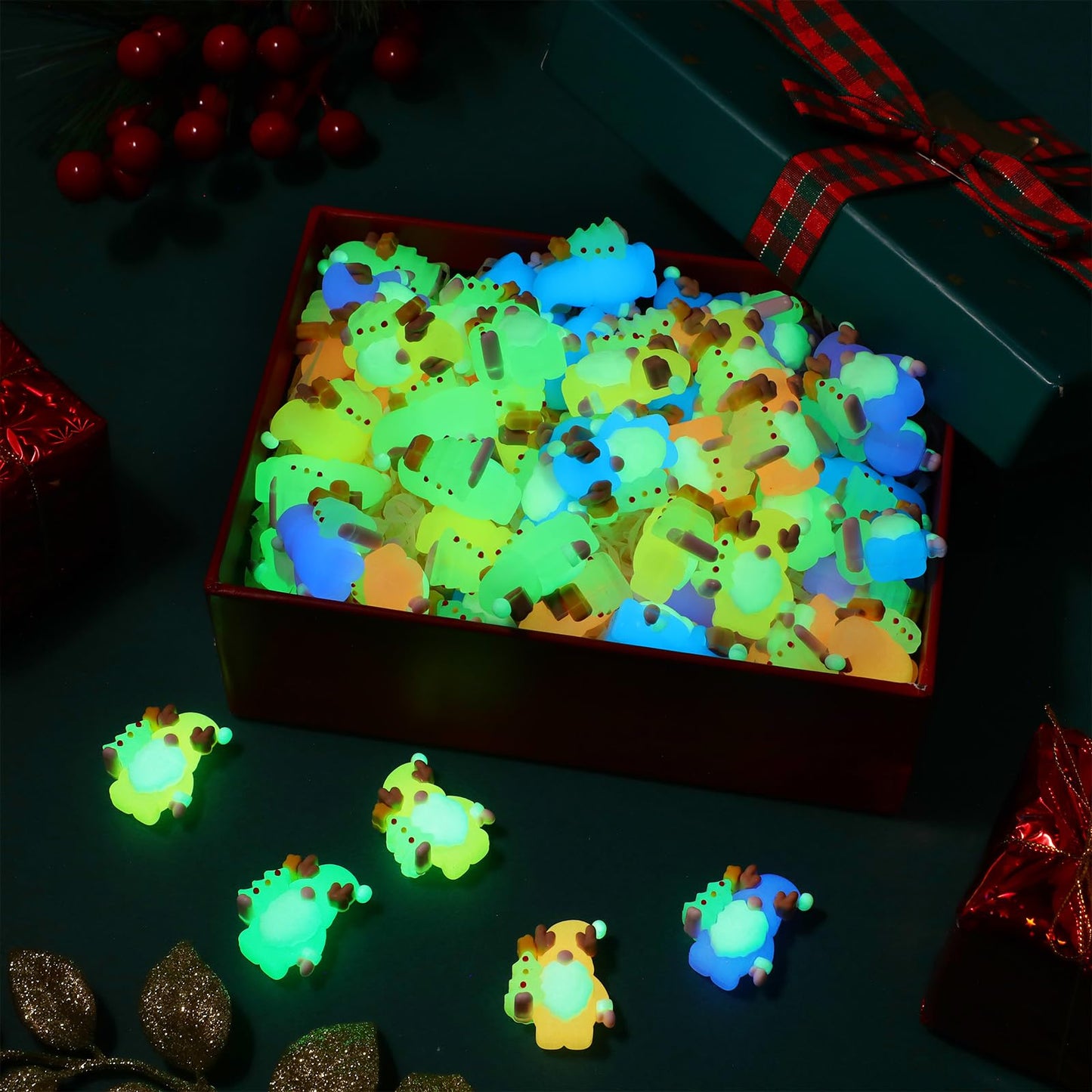 Sonwyoung 30 Pcs Christmas Mini Gnomes Figurines Bulk Glow in Dark Luminous Santa Miniature Tiny Ornaments Christmas Village Decor Hide and Seek Mini Gifts Xmas Tree Home Party Craft Decoration