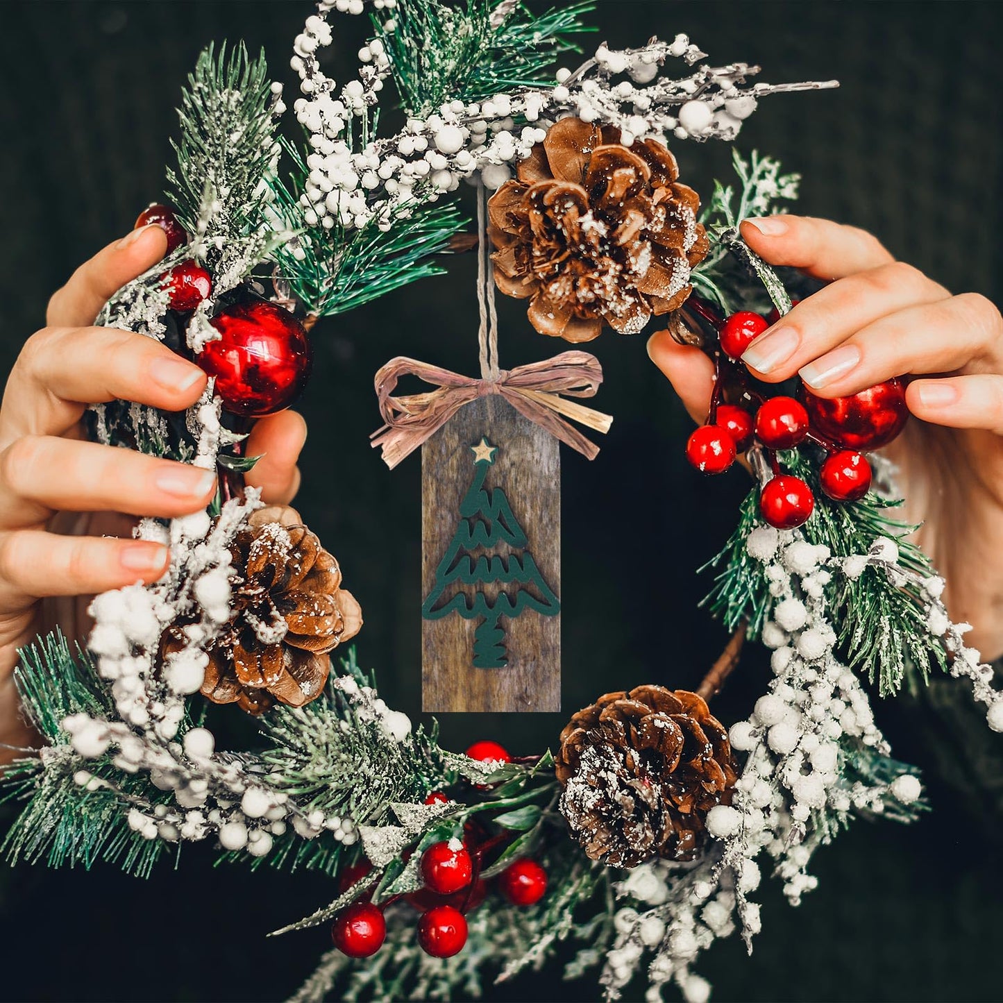 Civaner 24 Pcs Rustic Christmas Tree Ornaments Farmhouse Ornaments for Tree Natural Wooden Label Hanging Decorations for Home Office Fireplace Wreath Garland Winter Holiday Xmas Party Decor(Brown)