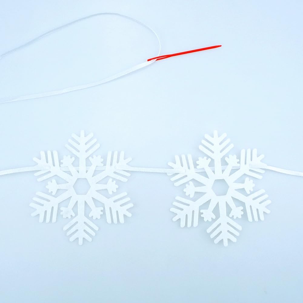 FAZHBARY 4 Pack White Snowflake Garland Felt Circle Dot Garland Winter Snowflake Banner Snow Banner DIY Winter Themed Party Decorations