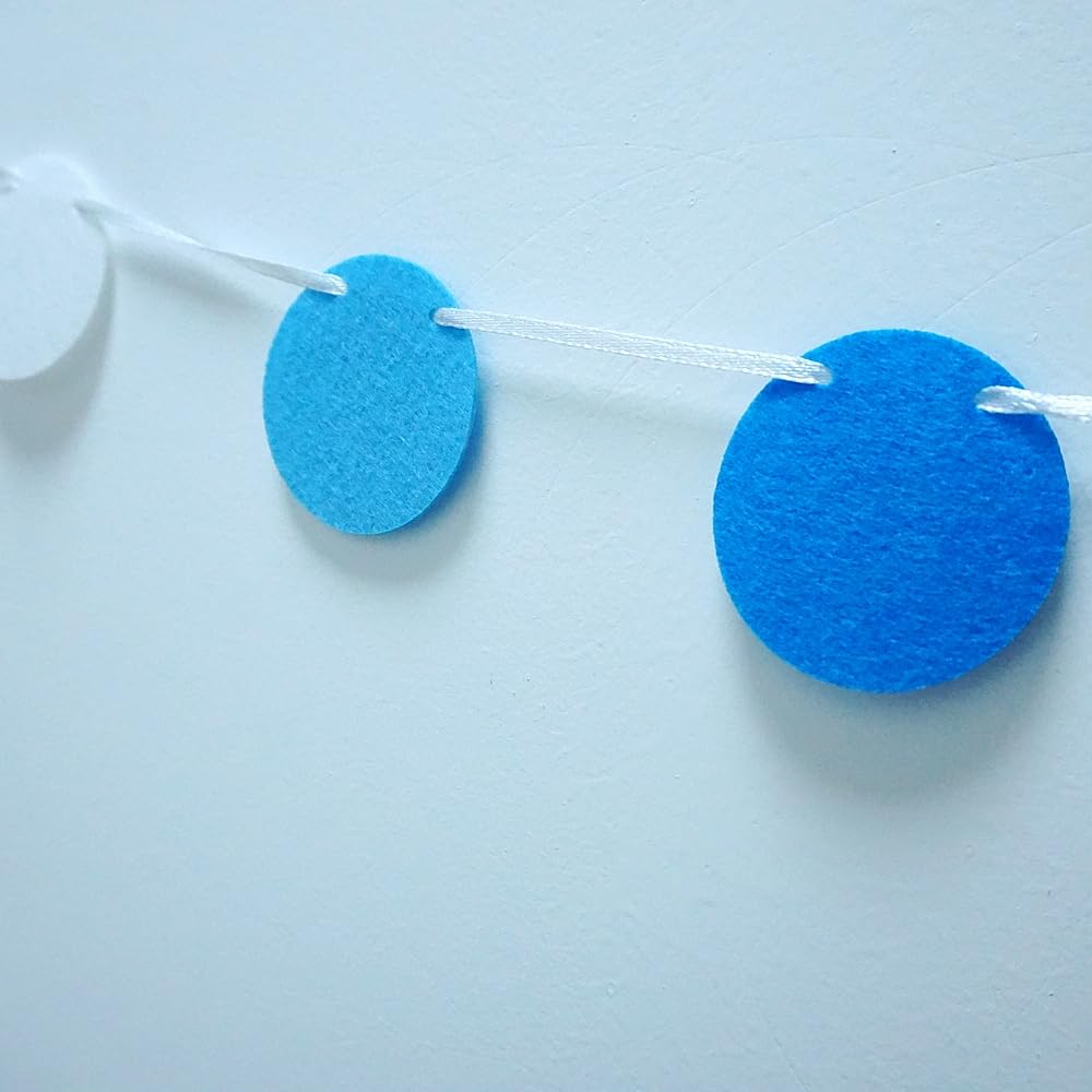 FAZHBARY 4 Pack White Snowflake Garland Felt Circle Dot Garland Winter Snowflake Banner Snow Banner DIY Winter Themed Party Decorations