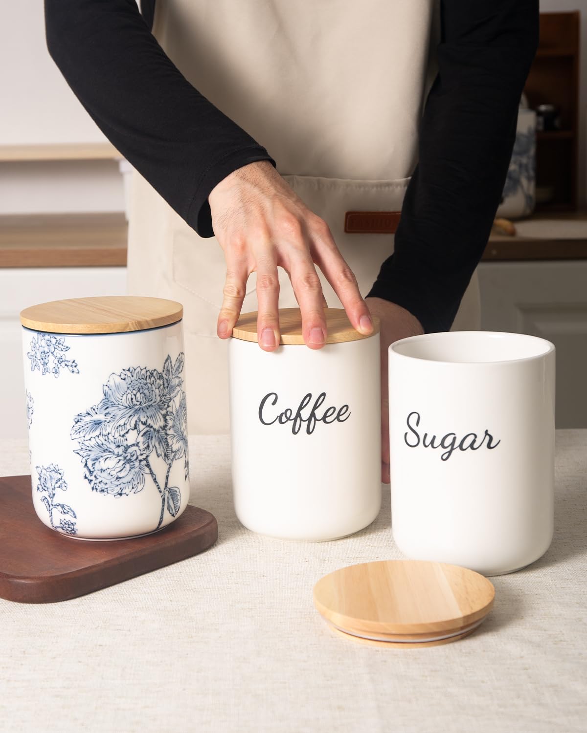 Magclay Ceramic Food Storage Container with Lid, 40 Oz Large Coffee Container, Sugar Canister, Blue and White Patterns, Flowers and Branches