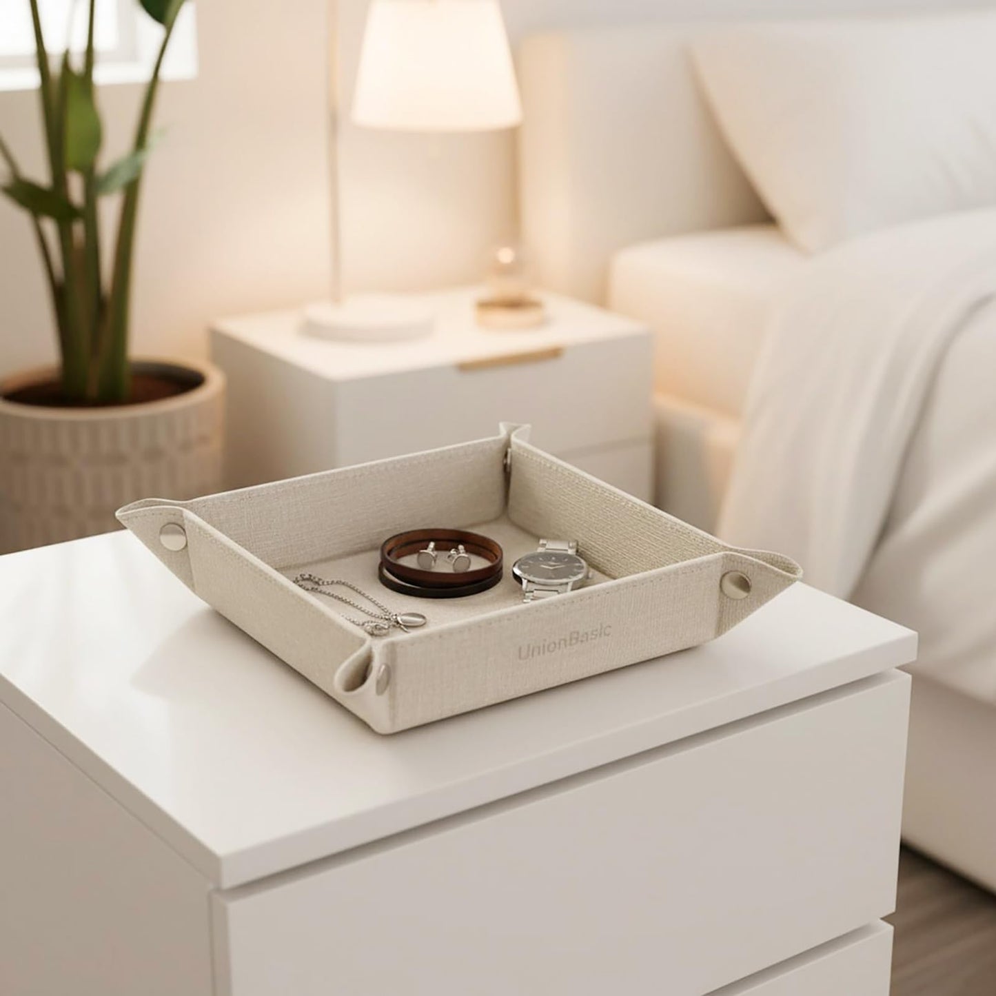 UnionBasic Small Valet Tray, Jewelry Tray for Rings Watches Earrings, Entryway Catchall Caddy for Coins Keys Change, Nightstand Bedside Valet Holder, Trays for Electronic Gadgets, Beige