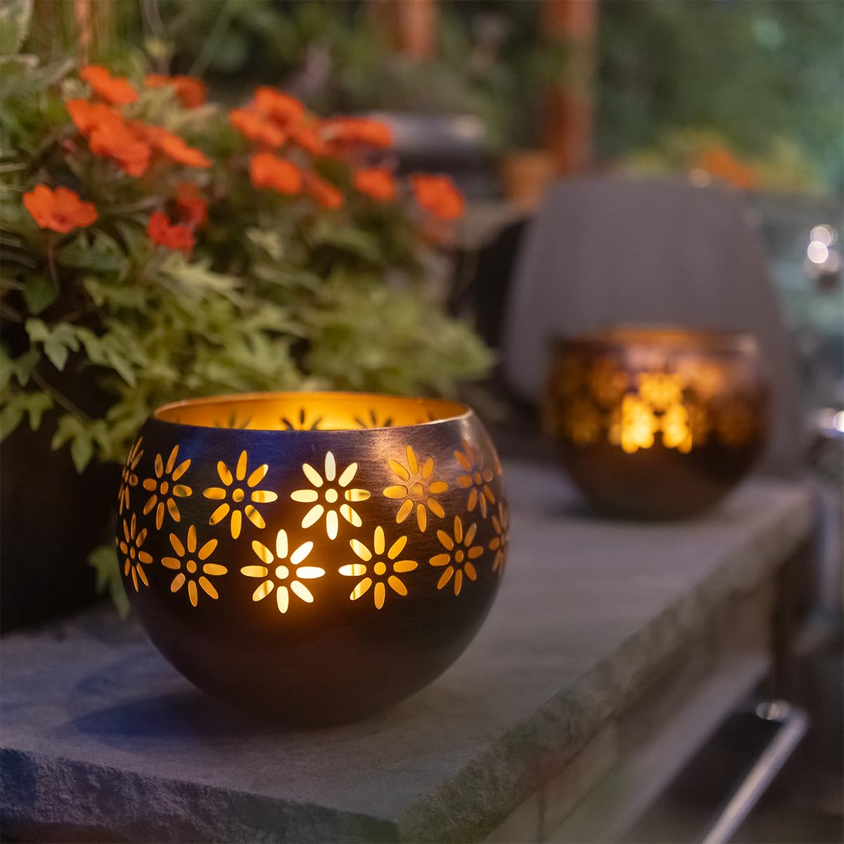 Solar Fire Bowl (1-Pack) Outdoor Waterproof Solar Lanterns - Metal Porch Lights with Flickering Flame for Tabletop, Patio, Garden & Landscape Decor (Bronze/Copper)