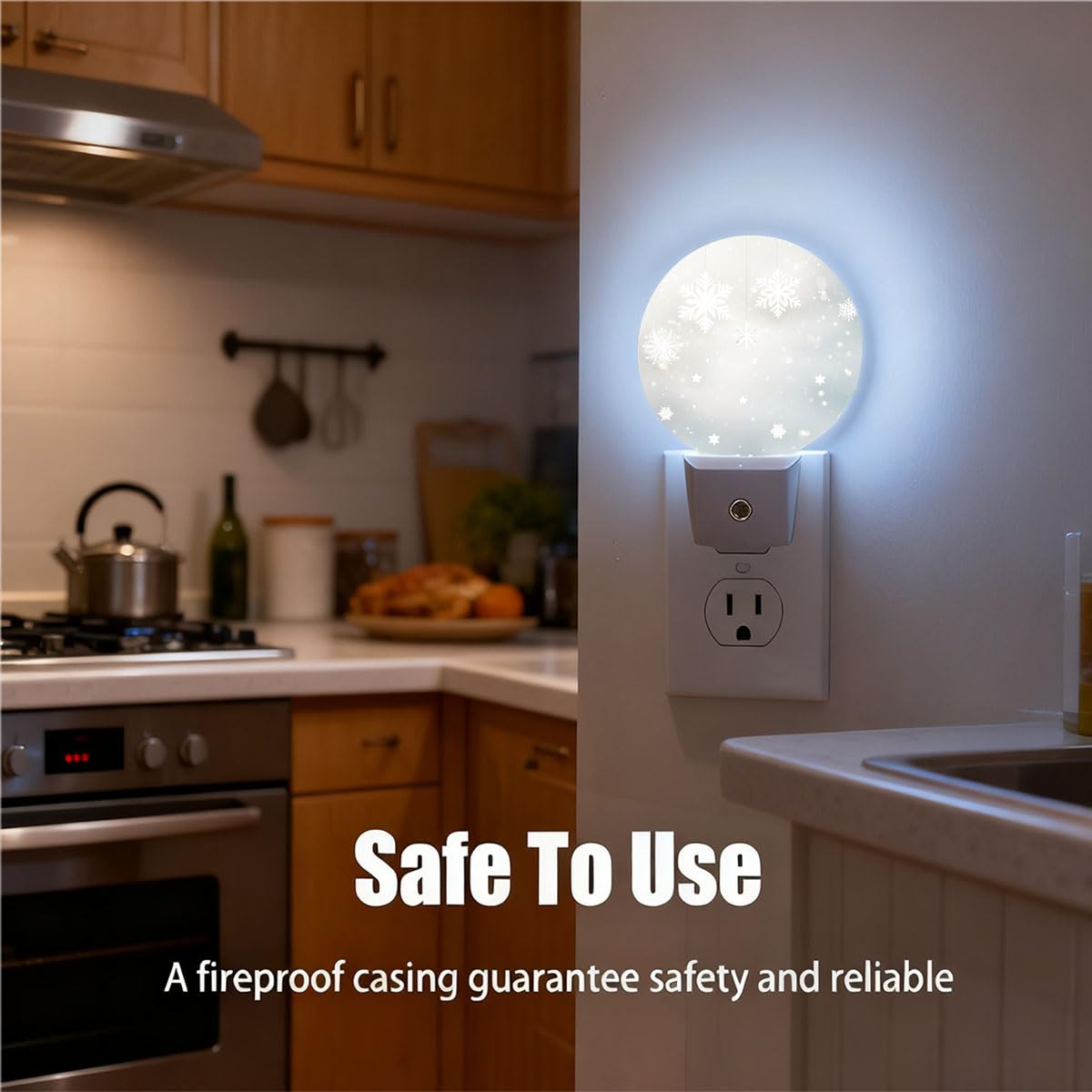 Olikked Plug-in Winter Wonder Snowflake Scene Night Light Snowy Landscape Nightlight with Dusk to Dawn Sensor, Auto On/Off 0.5W Energy-Saving LED Lighting for Men Women Boys Girls Gift