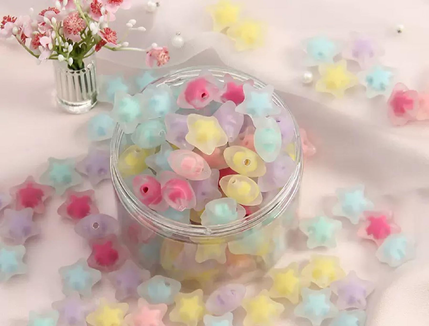 MoMolly 200 Pcs Beads for Crafts with Holes Pony Frosted Acrylic Filler Spacer Beads Bulk Star Shape for DIY Crafts Decoration and Jewelry Making