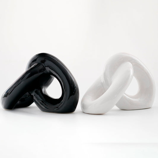 Wisifayardin 2pcs Ceramic Chain Link Knot Paperweight Figurine and Statue, Coffee Table Decor,Farmhouse Decoration for Home,Boho Ornament for Shelf Decorations,Bookshelf Decorative Objects