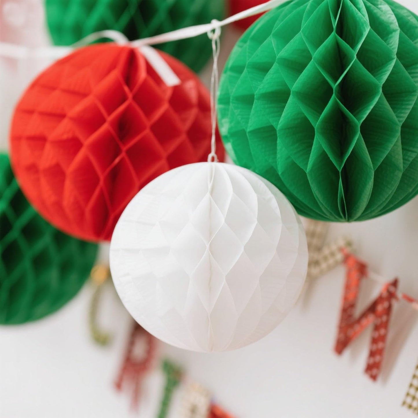 brzikwt 12 Pcs Red White and Green Paper Honeycomb Flower Balls for Christmas Party Ceiling Wall Hanging Tissue Pom Poms Decor (6 inch & 10 inch)