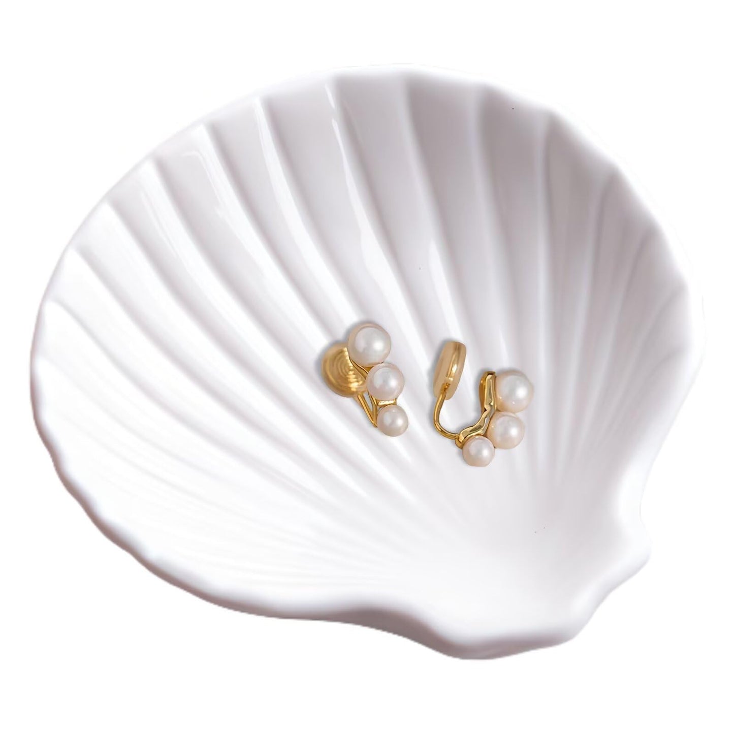 Koyzsen 3.9" Shell-Shaped Ceramic Ring Dish - White Iridescent Surface Jewelry Tray, Decorative Trinket Organizer for Rings, Earrings, Necklaces & Keys - Ideal for Mom, Friend, Sister