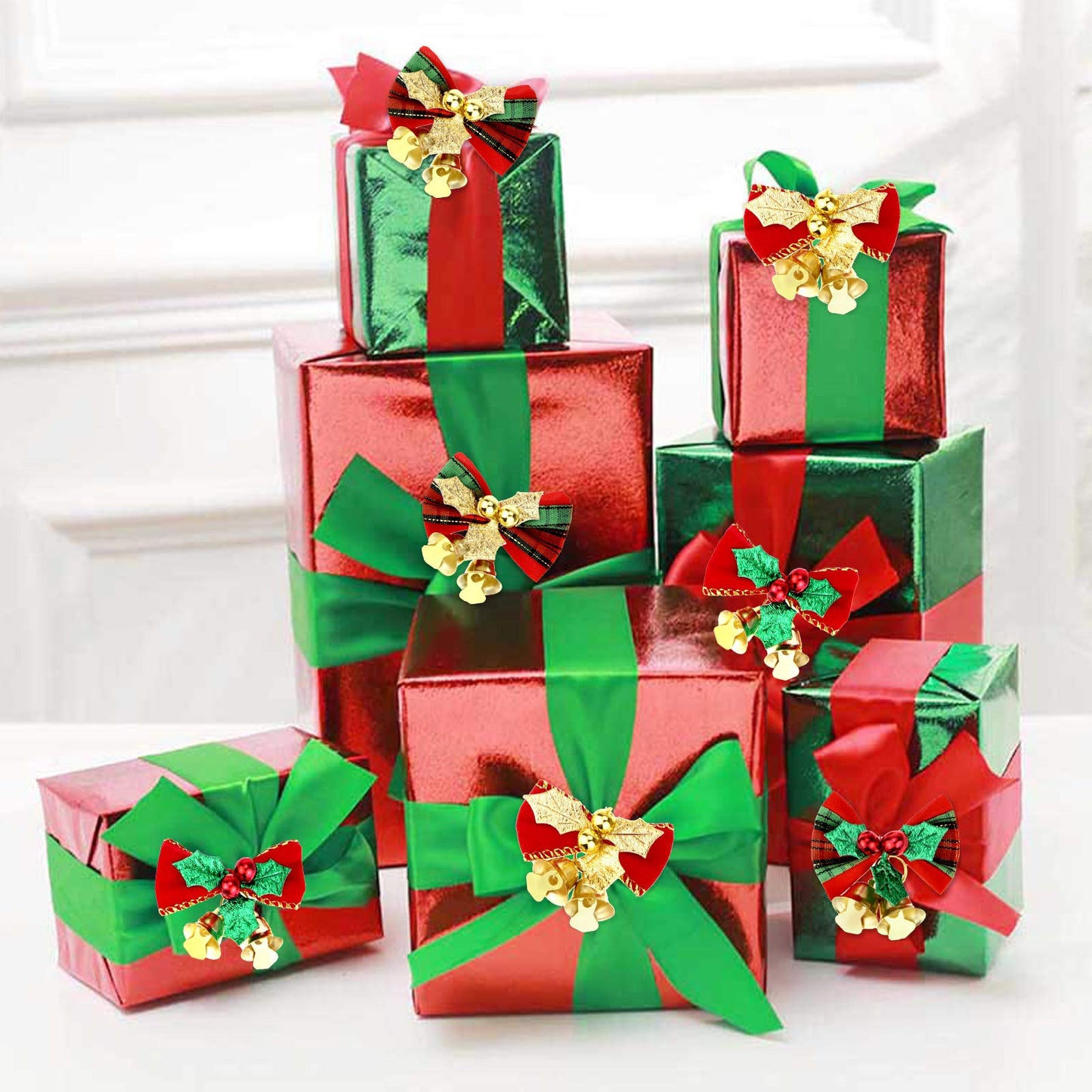 Pistha 20 Pcs Christmas Mini Bow with Bells, 4 Styles - Traditional, Rustic, Whimsical, Minimalist - Red, Green, Gold - Christmas Ornaments