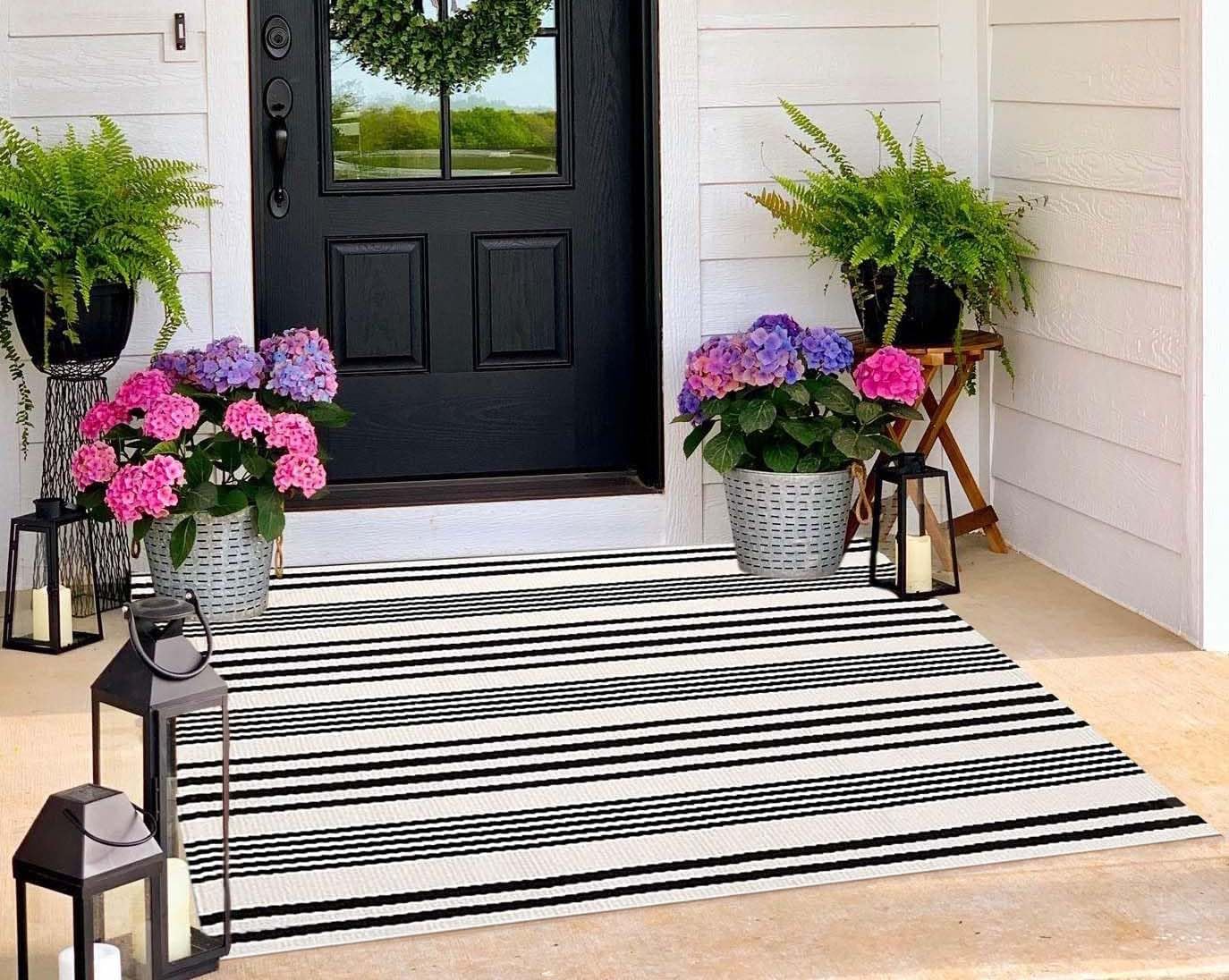 BUAGETUP Black and White Outdoor Rug 3'x 5' Cotton Woven Washable Rug Striped Front Porch Rug Area Rug Floor Mat for Farmhouse/Layered Door Mats/Living Room