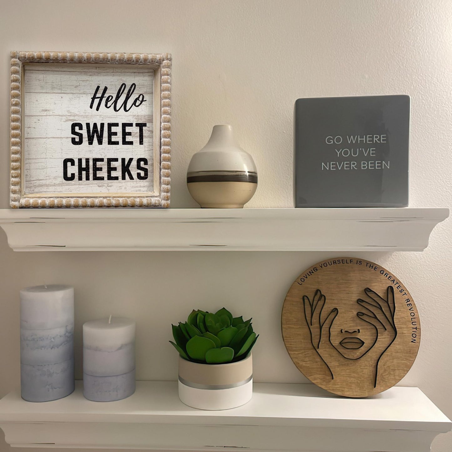 Boho Farmhouse Wooden Framed Bathroom Decor Signs, Funny Restroom Decorative Plaque Small Cute, Toilet Rules Shelf Decoration (Hello Sweet Cheeks)