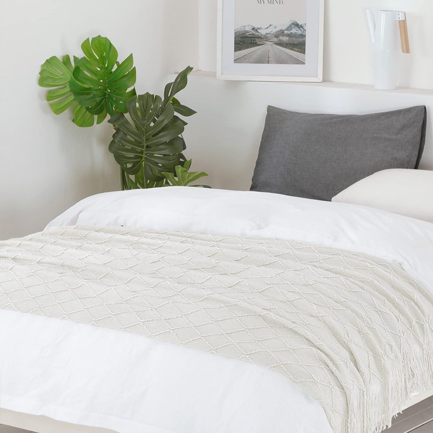 BOURINA Beige Throw Blanket 50x60 Inches Throw Textured Solid Soft Sofa Couch Decorative Knit Blanket