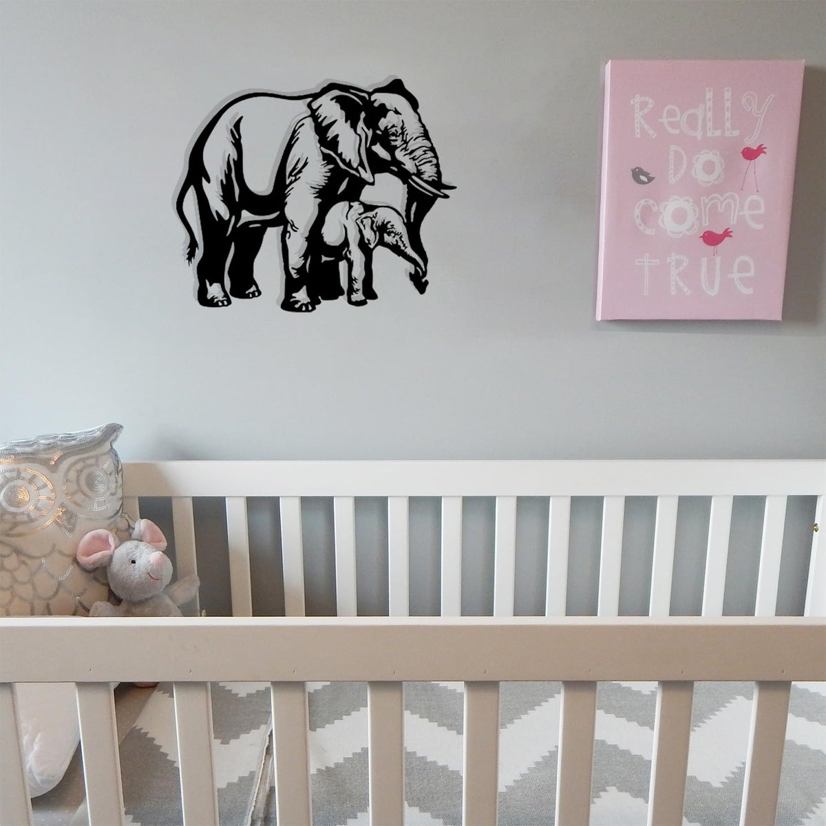 DUOOLN Metal Elephant Wall Decor Art, African Safari Mother-and-Calf Elephant Mural, Modern Animal-Themed Sculpture Painting, for Living Room, Bedroom, Office, Indoor/Outdoor Decor or Gifts-13.7*11.4in