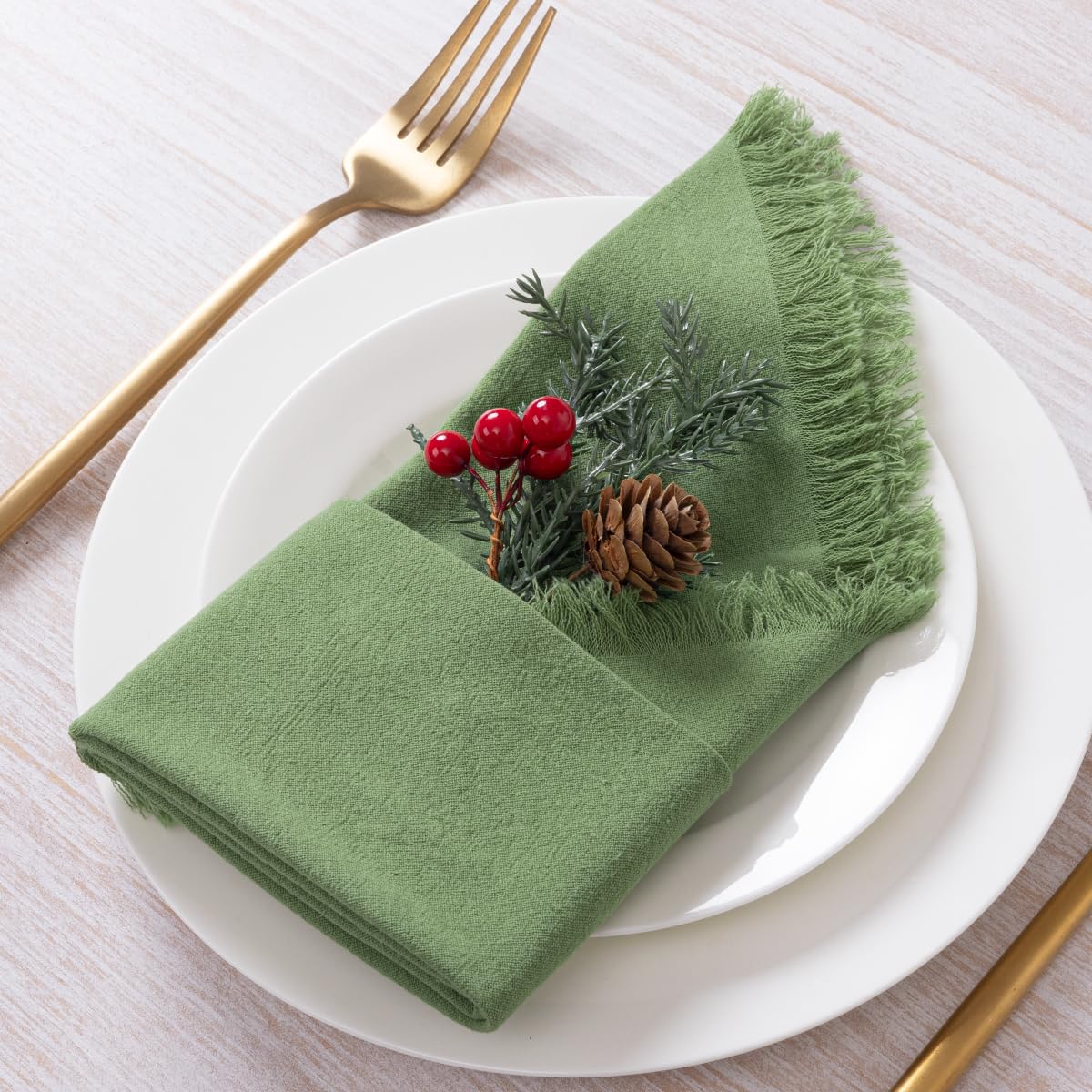 DeZerlor 6 Pack Sage Green Cotton Linen Napkins with Fringe Spring Cloth Napkins Set of 6 Boho Handmade Dinner Napkins Bulk for Wedding Bridal Baby Shower Parties, 17 x 17 Inches