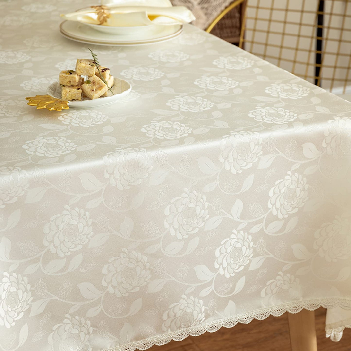 GLORY SEASON Textured Tablecloth Waterproof Spillproof Lace Trim Rectangle Jacquard Fabric Table Cloth, Kitchen Dinning Tabletop Decoration, Round Table Cover for Outdoor Use 55 x 70 Inch, Ivory White