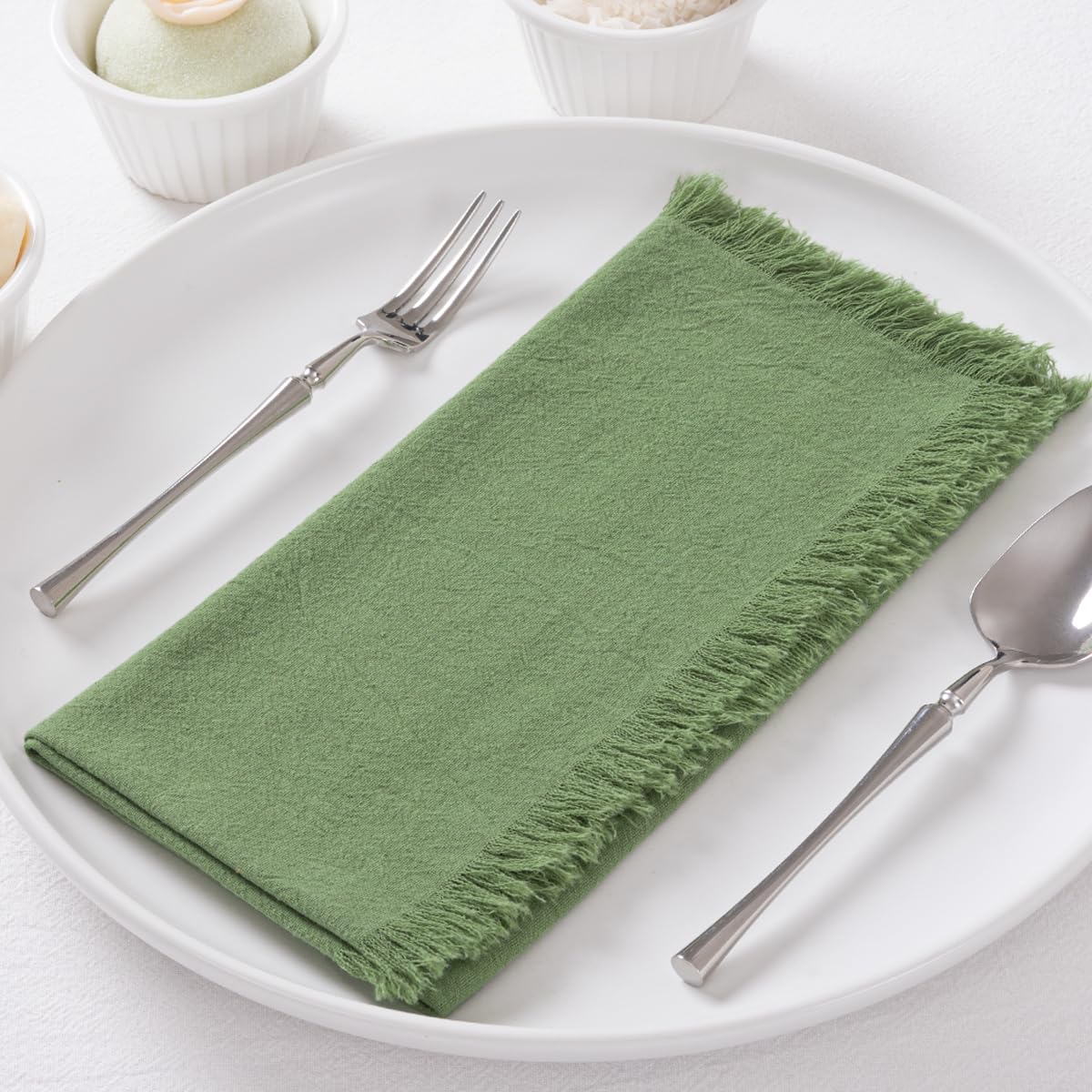 DeZerlor 6 Pack Sage Green Cotton Linen Napkins with Fringe Spring Cloth Napkins Set of 6 Boho Handmade Dinner Napkins Bulk for Wedding Bridal Baby Shower Parties, 17 x 17 Inches