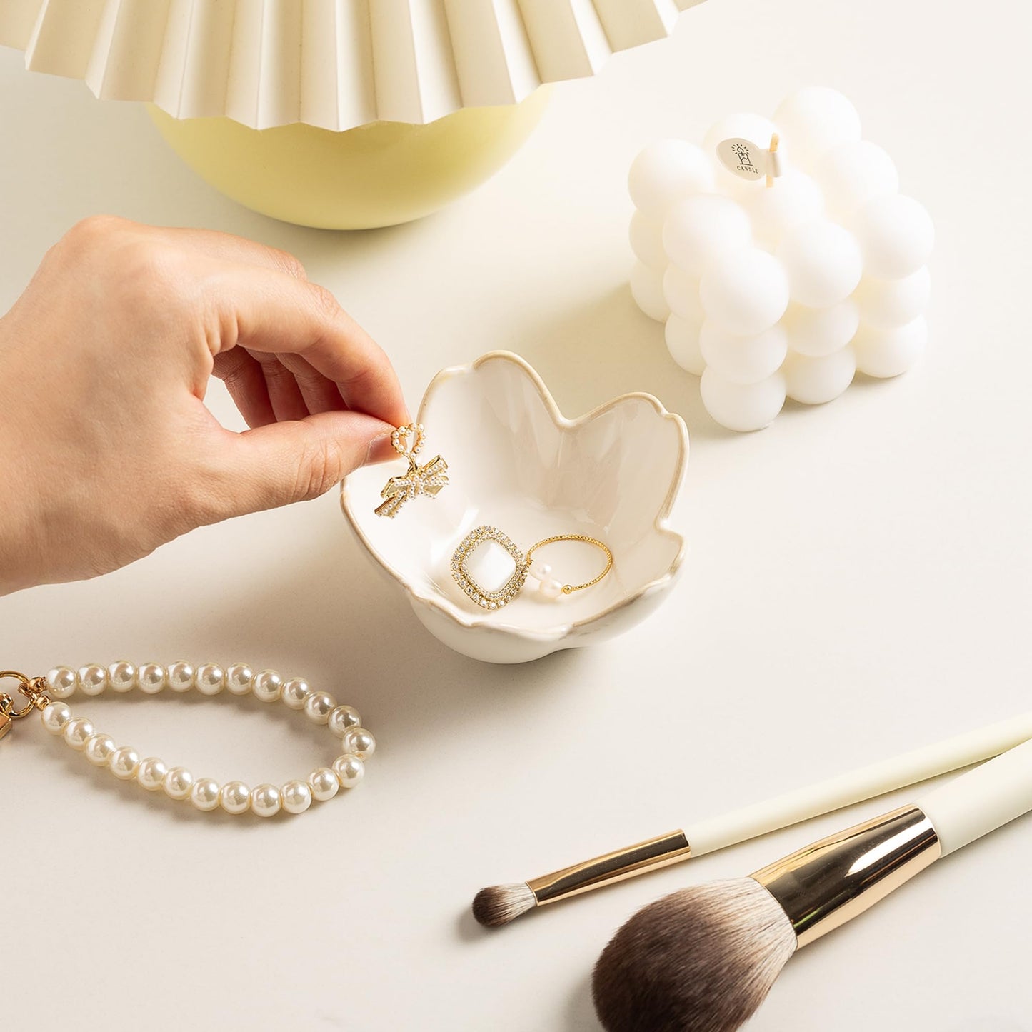 Flower Ring Holder Dish, Ceramic Jewelry Tray Dish, Small Trinket Dish, Jewelry Plate Bowl, Cute Jewlery Ring Holder Dish, Aesthetic Room Decor, Christmas Birthday Gifts for Women, 1 pack (white)