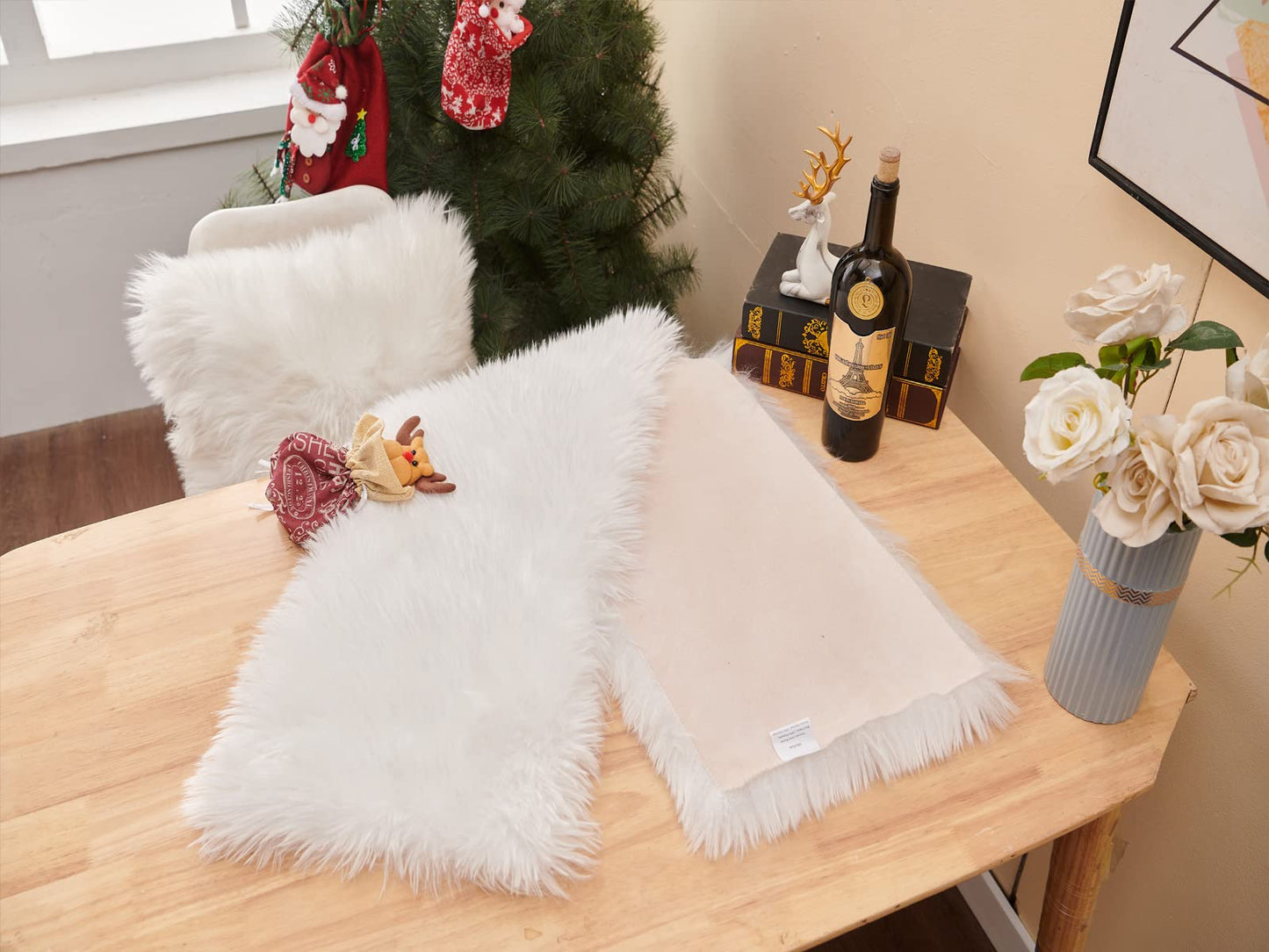 Table Runner, Thanksgiving Modern Small White Fur Table Runners for Party Birthday Christmas Friendsgiving Wedding Dinning Table, Decorative Rug Luxury Faux Fur Runner for Table(11.8x31.5inch)