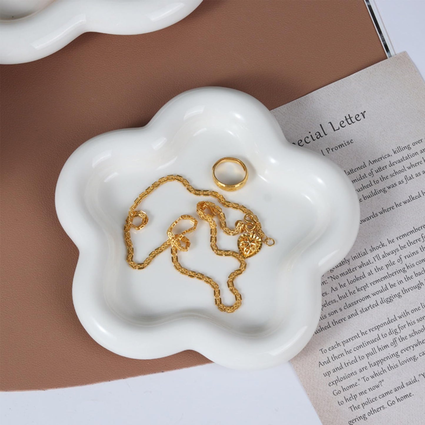 BESSKON Small Ring Holder Dish, Ceramic Jewelry Dish Tray, Flower Shape Jewelry Tray for Women, Room Decor Aesthetic Trinket Dish, Wedding Engagement Jewelry Plate Bowl for Earrings Keys Perfume Gift