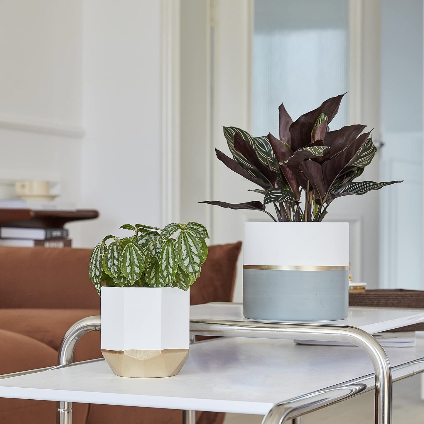 LA Jolie Muse White Ceramic Flower Pot Garden Planters 6.7 Inch Pack 2 Indoor Plant Containers with Gold and Grey Detailing