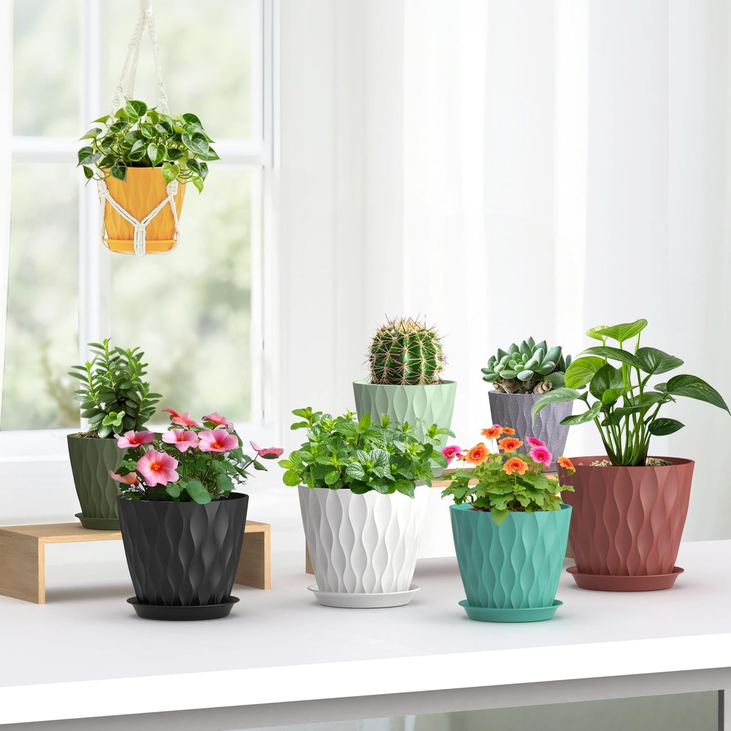Meowell 7/6.5/6/5.5/5/4.5/4 inch Plant Pots for Indoor Outdoor Plants, 7 Pack Thick Flower Pots with Drainage Holes and Saucers, Modern Wave Texture Small Plastic Planters Nursery Pots, Multicolor