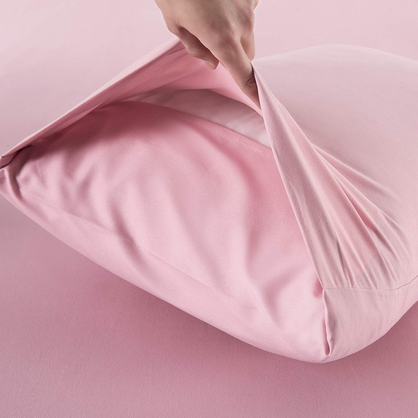 SiinvdaBZX 1800 Thread Count Microfiber Pillowcases Queen Size Set of 4 - Envelope Closure Pillow Cases - Ultra Soft Easy Care (Pink)