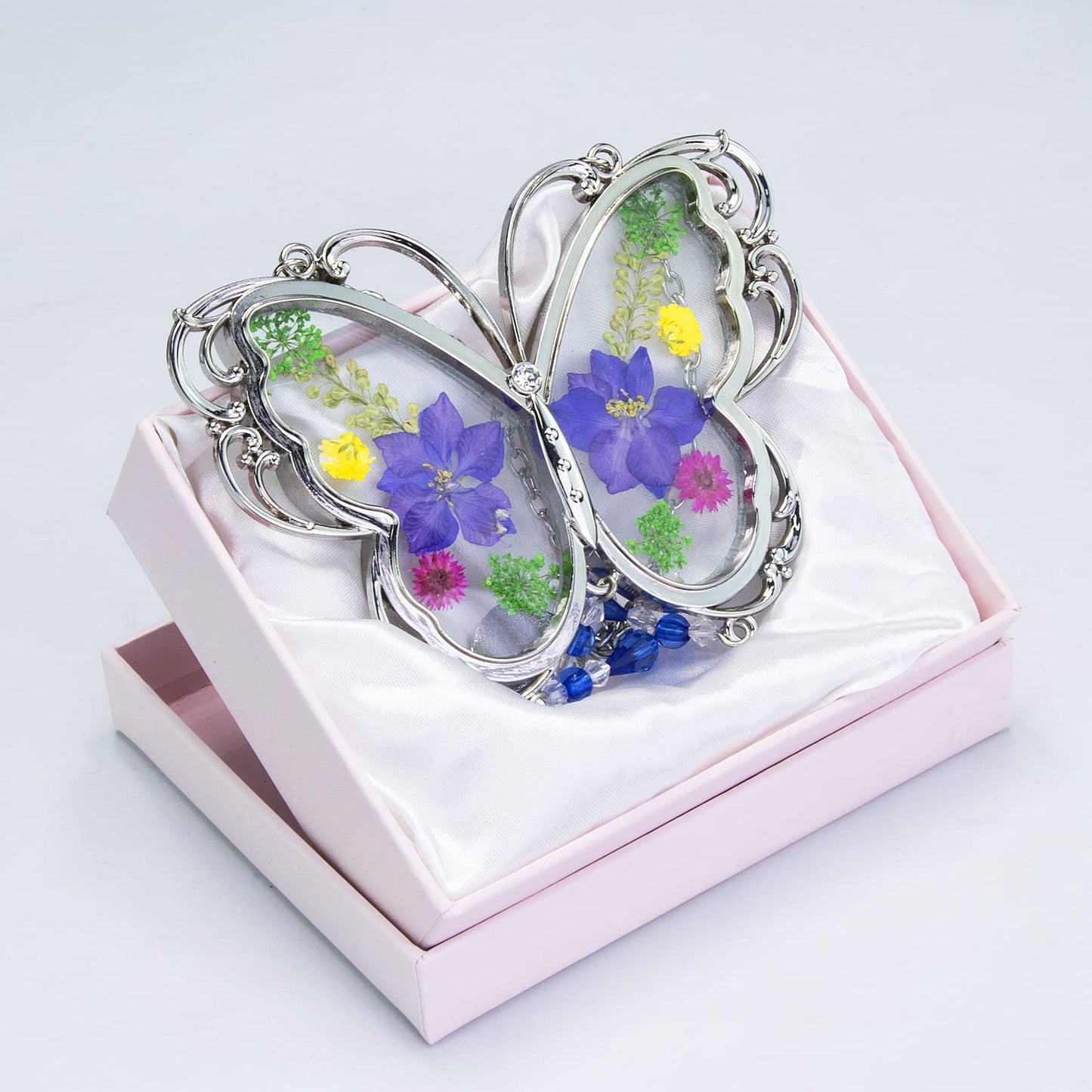 BOGDAN Crystal Butterfly Suncatcher with Pressed Flower Wings Mom Mother's Day Butterfly Glass Wind Chime Ornament Charm with Metal Heart Happy Birthday Gifts for Mom Grandma with Free Hook (Love)