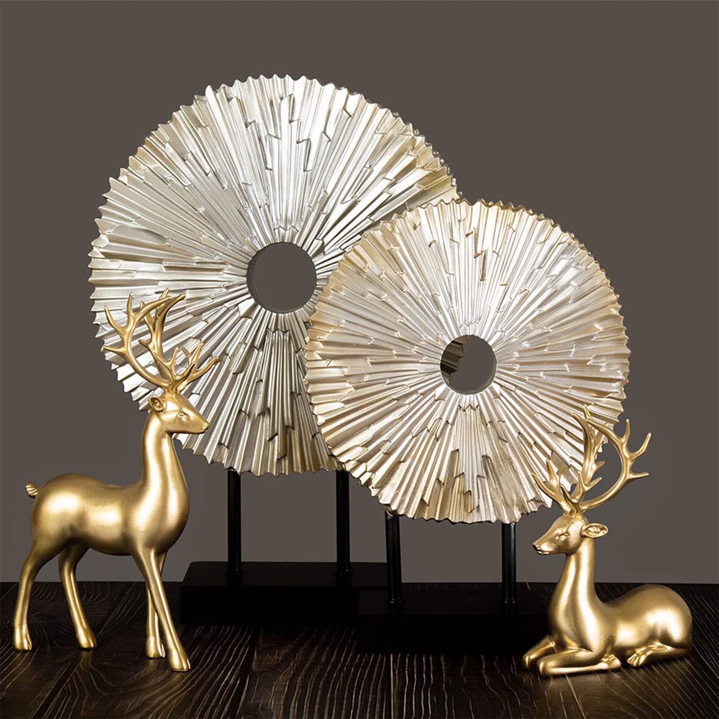 Christmas Decorative Gift 2PCS Deer Sculpture 3D Geometric Deer Ornaments Used to Set Off The Festive Atmosphere Fireplace Dining Table Living Room Decoration (Gold Smooth)