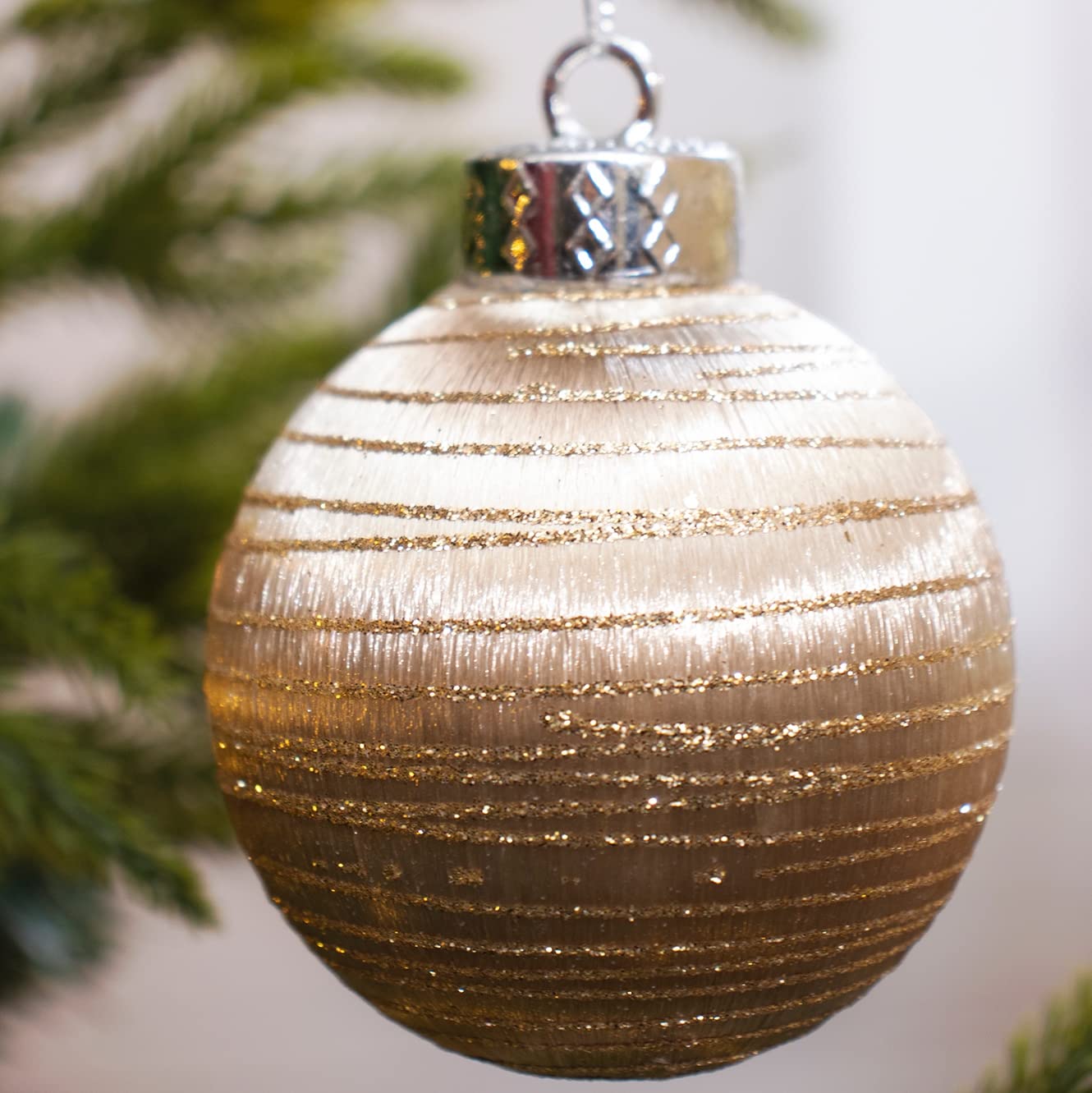 Fsforcar 12 Pcs Satin Christmas Balls, Silk Christmas Tree Hanging Ornaments, Luxury Home Decorations for Xmas Tree Wreath Garland Holiday Wedding Party Decoration (Champagne)
