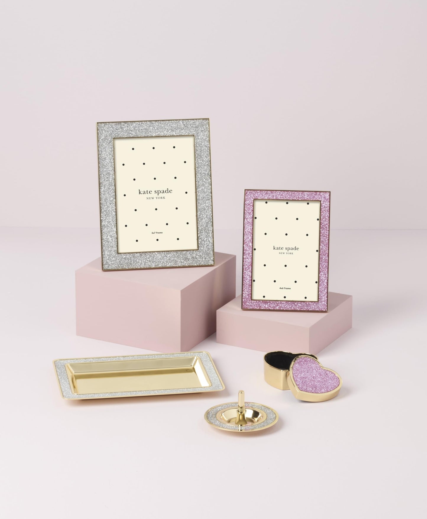 kate spade new york 897452 Sitting Pretty Pink Glitter Ring Dish