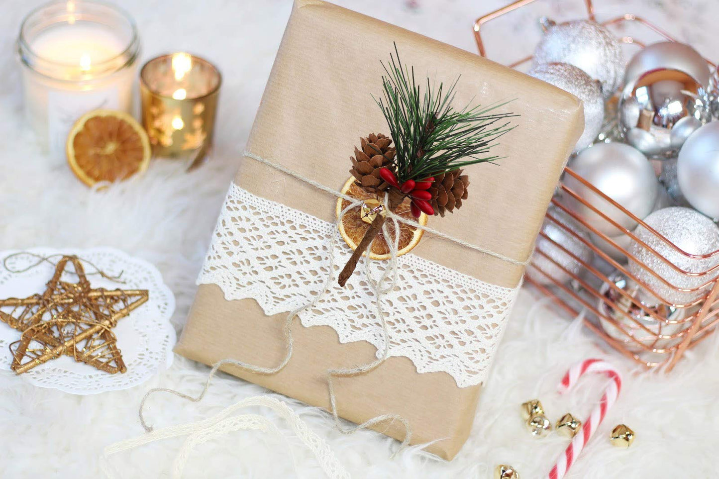 Geefuun 24Pieces Christmas Artificial Pine Needle/Pick Decorations 1 Pack Jute Twine Rope - Xmas Party Gift Wrapping Decor Wreaths Arrangement Tree Ornaments Wedding Supplies