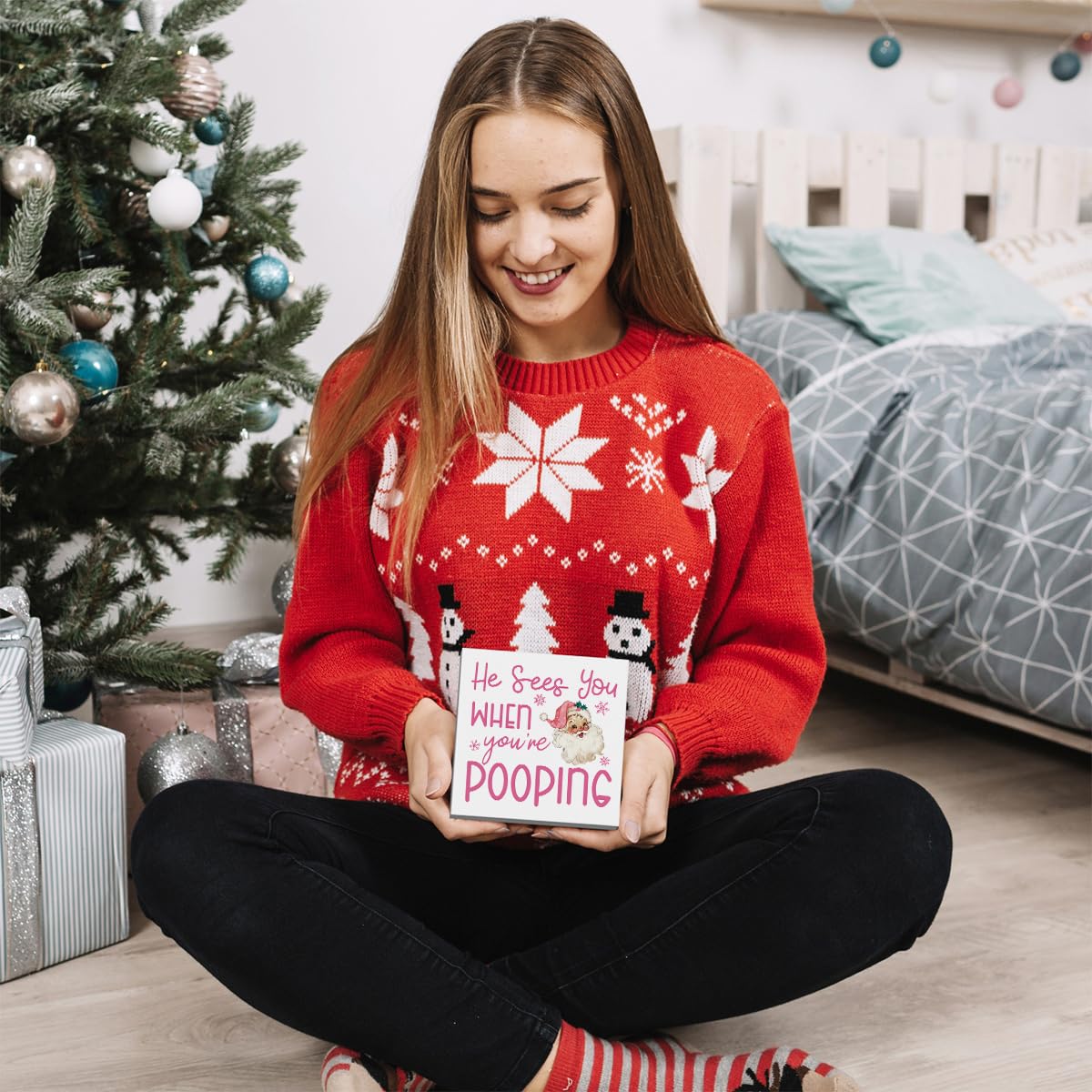 Funny Christmas Bathroom Decor, Pink Christmas Decoration, Funny Gift Decorations for Bathroom, Wooden Box Sign for Home Farmhouse Office Living Room Table Shelf Tiered Desk Decor
