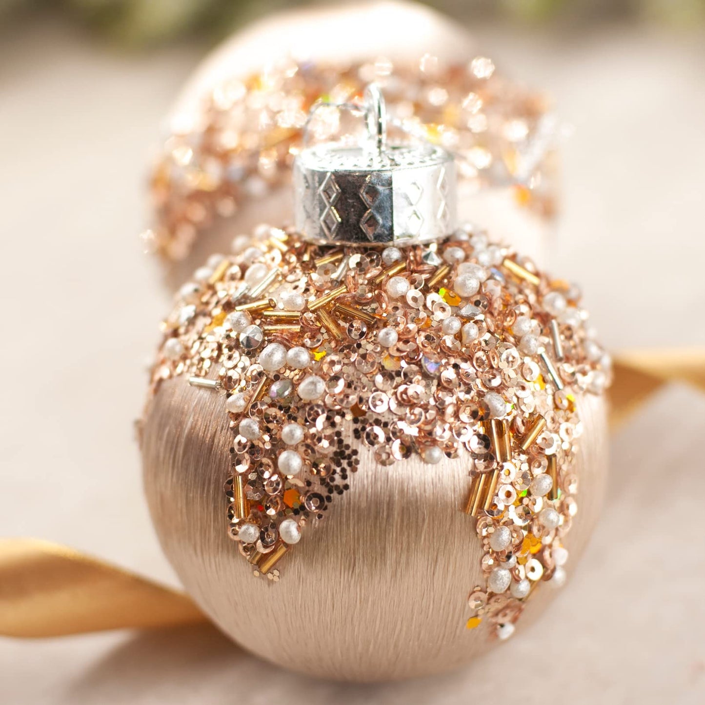 Fsforcar 12 Pcs Satin Christmas Balls, Silk Christmas Tree Hanging Ornaments, Luxury Home Decorations for Xmas Tree Wreath Garland Holiday Wedding Party Decoration (Champagne)