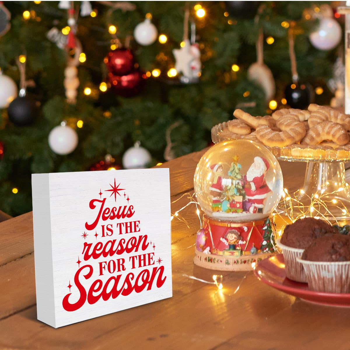 Mukjyuyi Rustic Christmas Wooden Box Sign, 5 x 5 Inches, Jesus Is the Reason for the Season, Christmas Decorative Sign for Home, Office, Bedroom