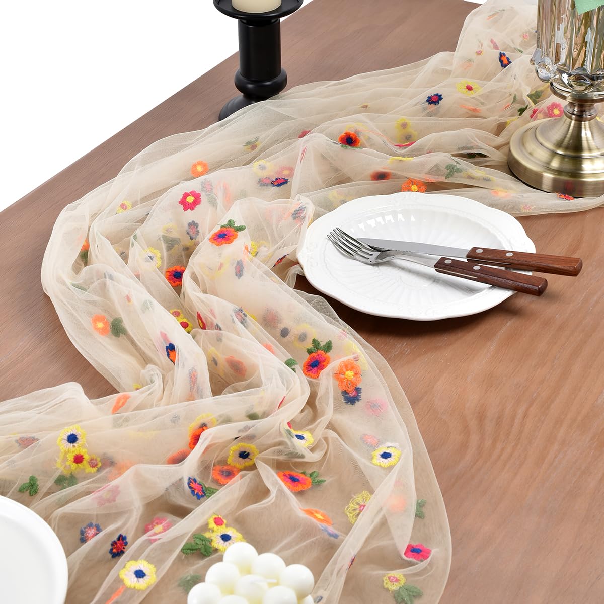 Joanlody Champagne Embroidery Daisy Spring Summer Table Runner 10ft Florals Seasonal Easter Tulle Table Runner Holiday Kitchen Dining Table Decoration for Home Party Indoor