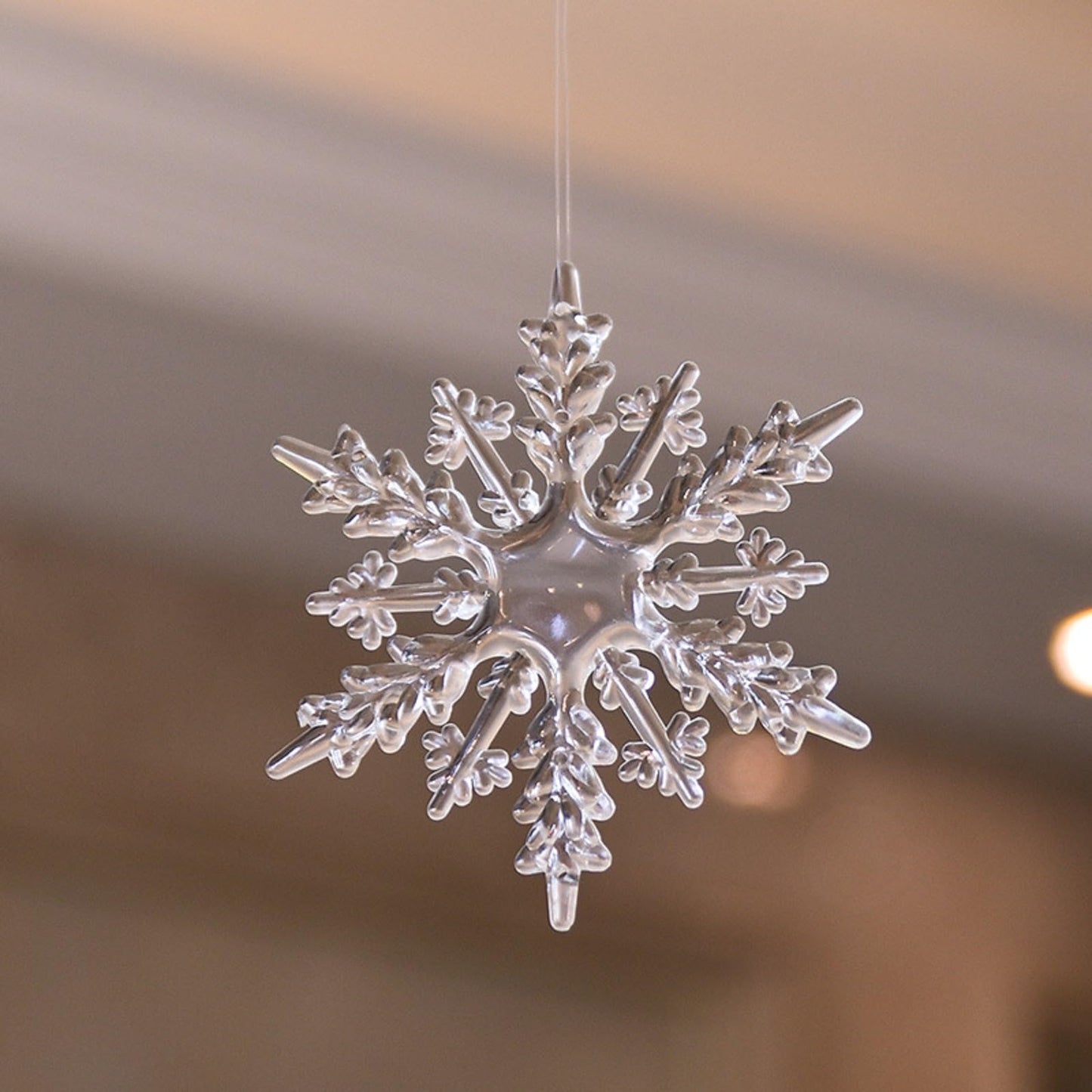 MIAO JIN Plastic Winter Snowflake Ornaments Xmas Tree Hanging Decorations for Christmas Tree Wedding Birthday Party Home Window Door Decorations,24PCS
