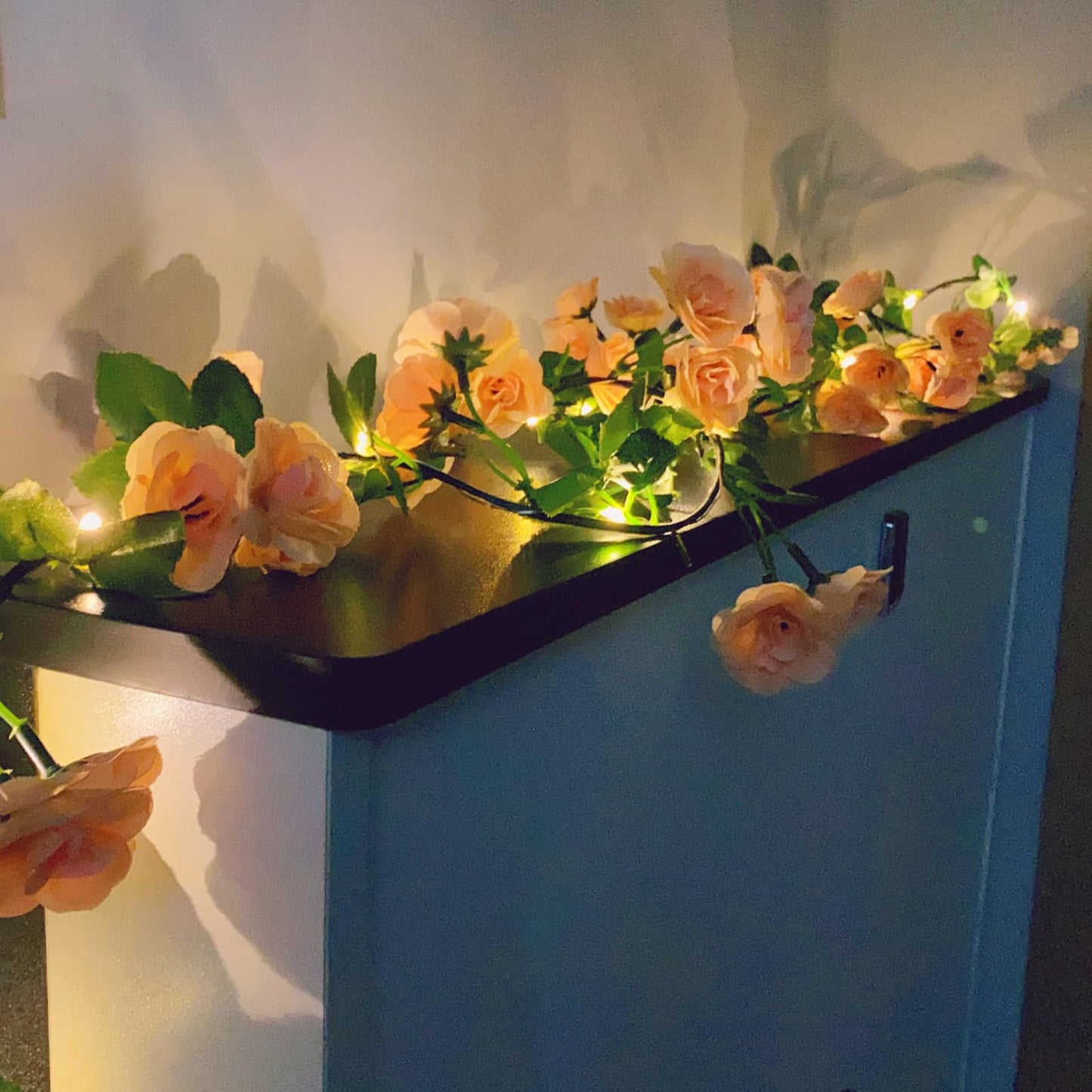 Fielegen Artificial Flower Garland with 20 LED String Lights, 6FT Hanging Rose Flower Vine Garland Decorations for Garden Wedding Flower Table Decor Birthday Party Indoor Bedroom Wall Room