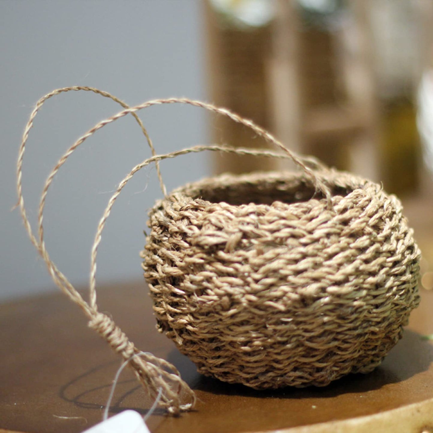 Kuppn 3.9 in Woven Hanging Plant Pot, Hemp Rope Hanging Planter with Rope, Woven Hanging Basket for Succulents, Air Plants and Small Cacti