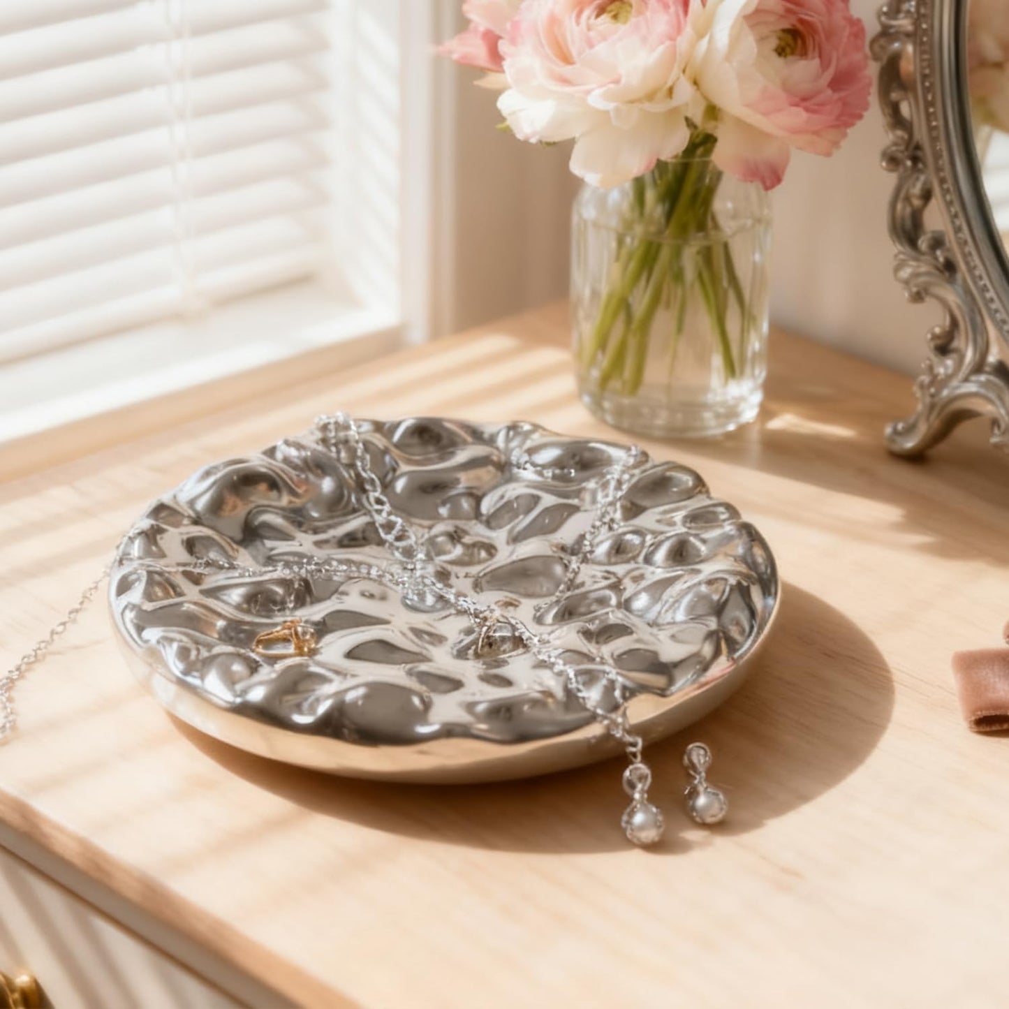 Ferrisland Jewelry Dish Tray, Ring Dish, Ceramic Trinket Tray, Key Bowl, Decorative Plate, for Friends Sisters Daughter Mother (Silver, Wave)