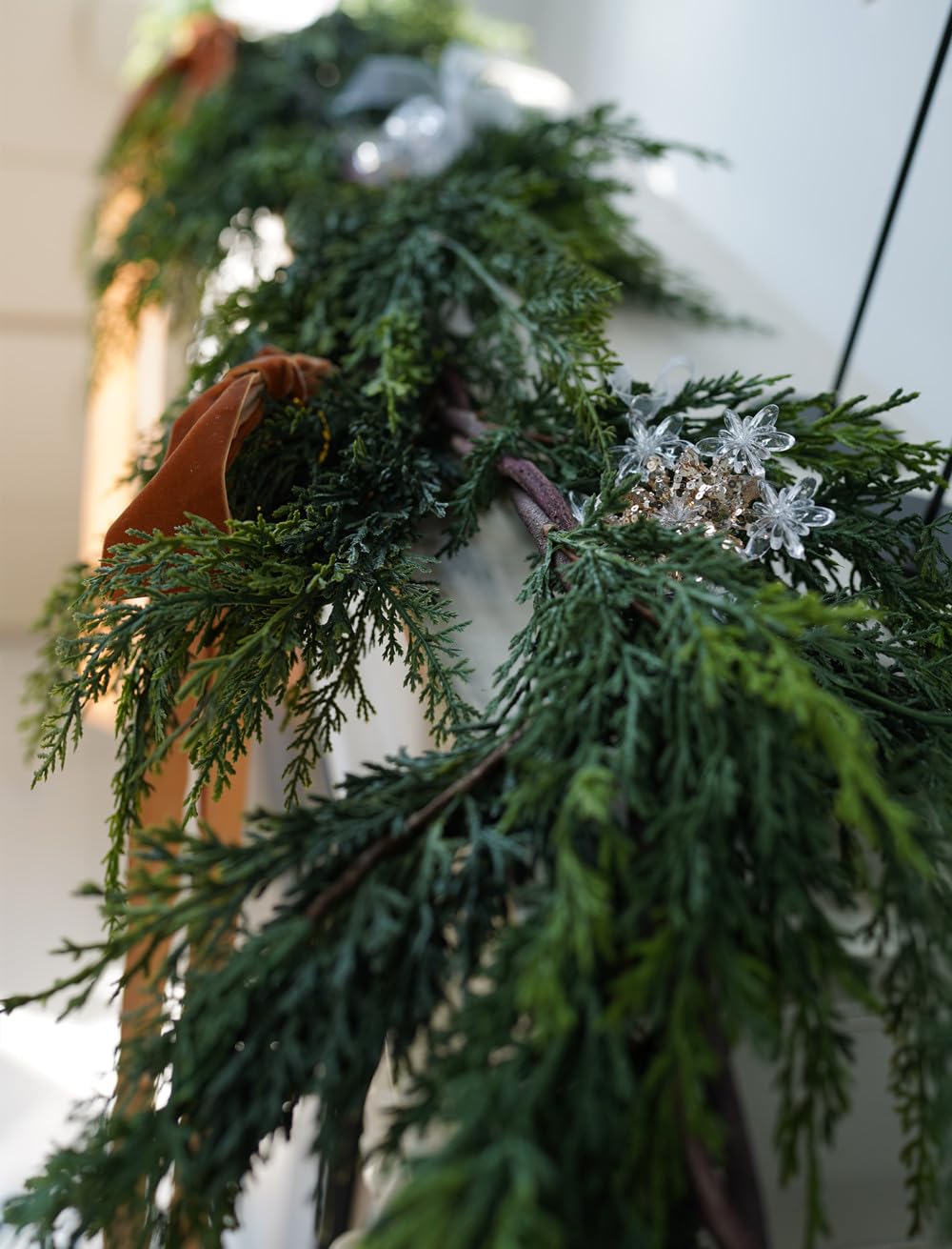 Christmas Cedar Garland,1Pcs 6ft Real Touch Cedar Pine Garland for Mantle Fireplace Outdoor Indoor Christmas Decorations