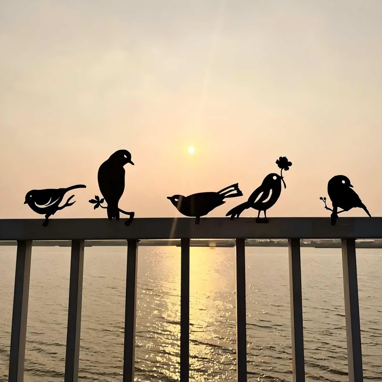 JDHTMTCBGX 5PCS Rusty Metal Bird Garden Decor, Spring Yard Art Decorations for Outdoor Fence, Lawn & Patio – Unique Outdoor Ornaments