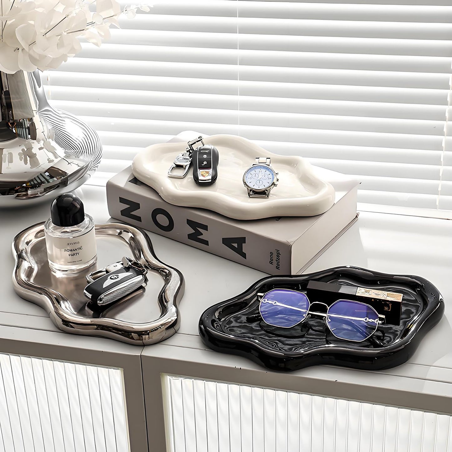 Ceramic Jewellery Dish Trinket Dish Jewelry Tray Cloud Shape Tray Perfume Tray Rings/Earrings/Bracelets/Watch/Keys Tray for Valentine's Day//Mother's Day/Birthday Gift (Black)