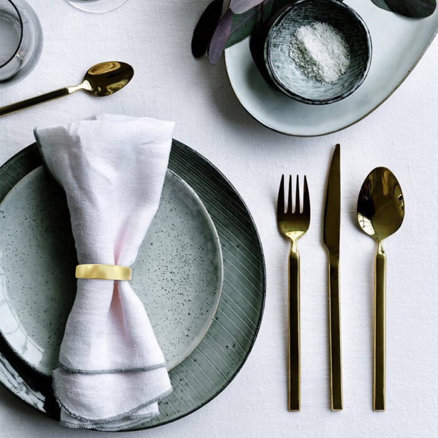 Cuff Brushed Gold Napkin Rings Set of 4, Modernist Napkin Ring Holder for Wedding, Banquet, Metallic Adornment for Table Settings, Glossy Serviette Buckles Decor (Semicircle)