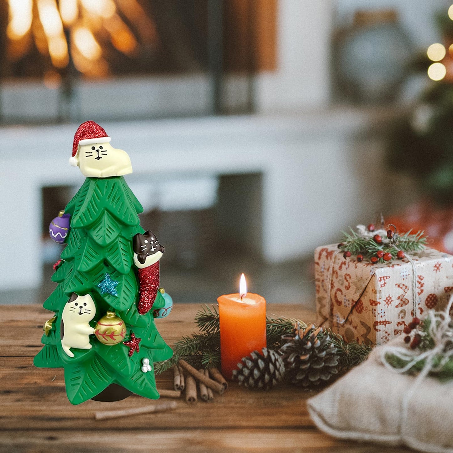Refintural 5.1 Inch Resin Christmas Cat Tree - Perfect for Office, Home or Gift - Adorable Mini Christmas Tree with Cute Cat Kitten Figurines Cute Christmas Decoration for Cat Lovers