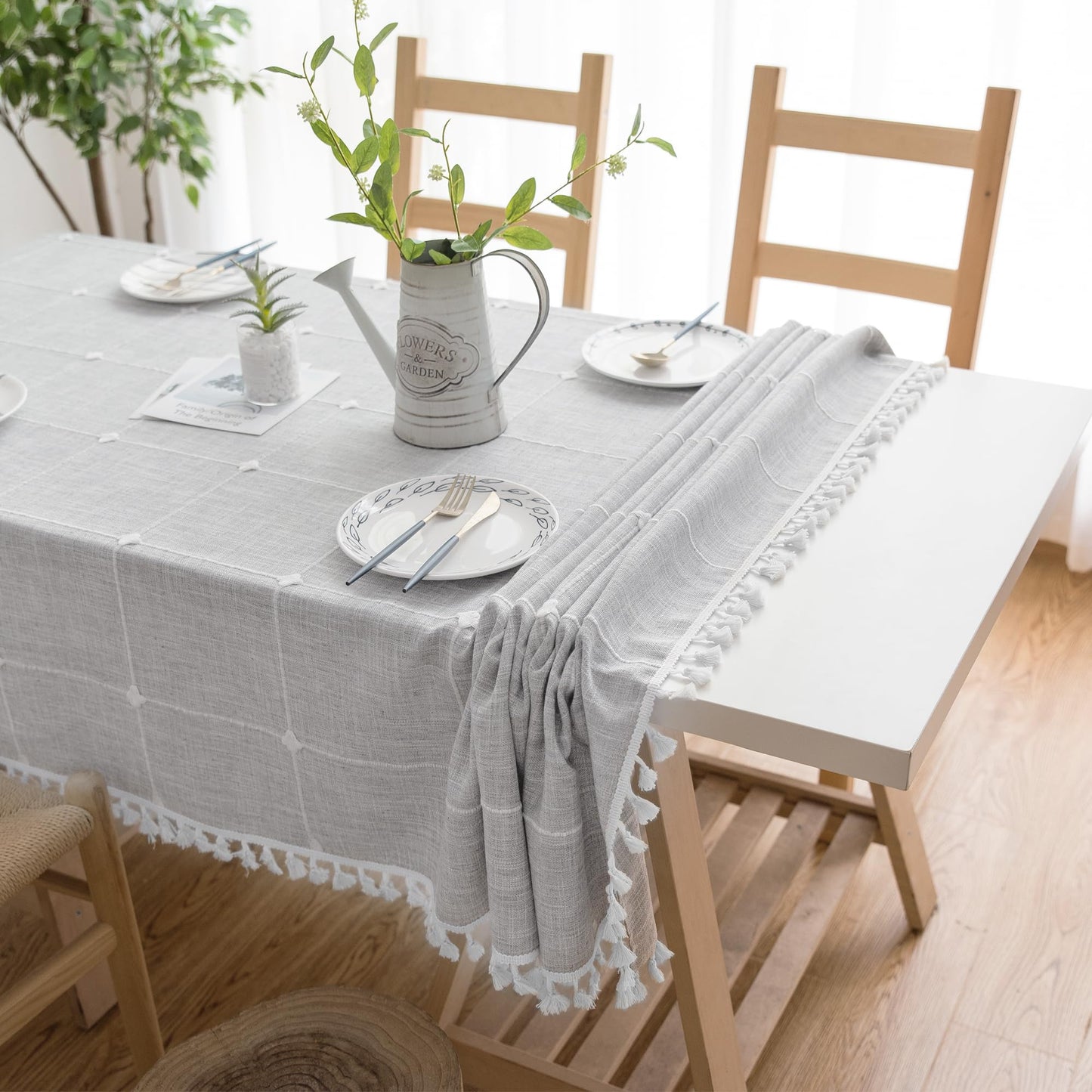Oubonun Tablecloths for Rectangle Tables, Cotton Linen Waterproof Farmhouse Table Cloth with Boho Tassels – Wrinkle Free, Wipeable & Washable for Kitchen & Dining, 55''x70'', 4-6 Seats, Grey