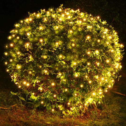 Meteds LED Christmas Net Lights Outdoor,120 LED 6ftx4ft Connectable Waterptoof Christmas Lights for Bushes Fence Tree Shrub Yard Garden Outdoor Christmas Decorations(Warm White)