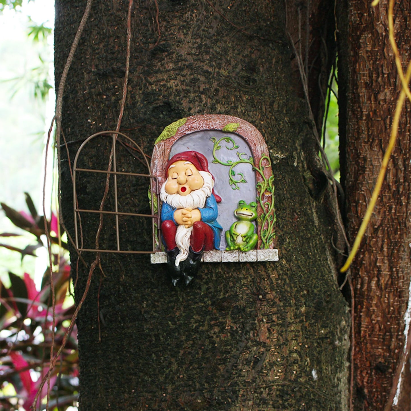 Outdoor Garden Statues, Resin Gnome Tree Hugger, Durable Outdoor Decor, Whimsical Yard Sculpture, Garden Peeker Yard Art, Waterproof & Handcrafted, Unique Christmas Decorations Outdoor Ornament Gift